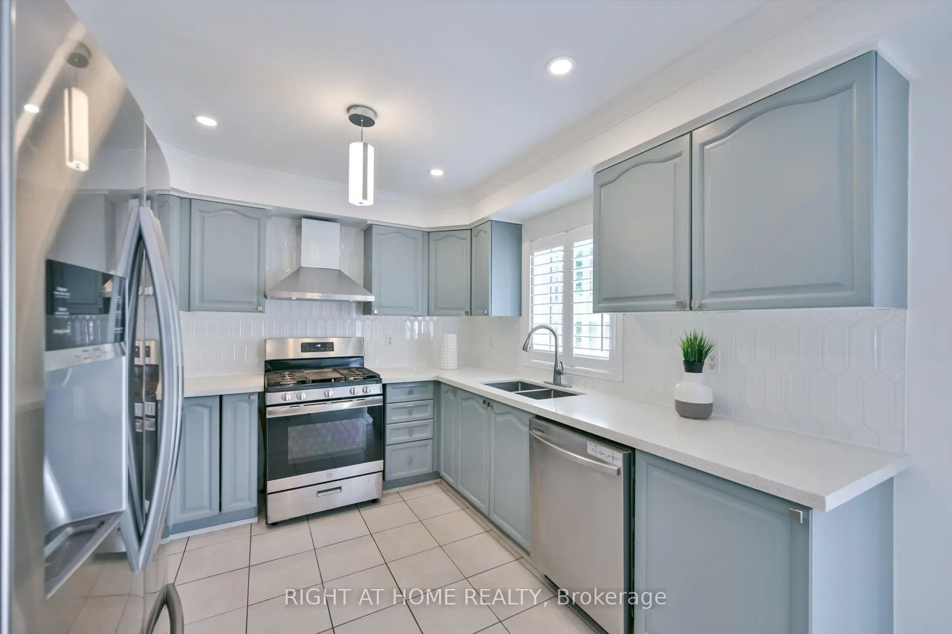 57 Hopkinson Crescent