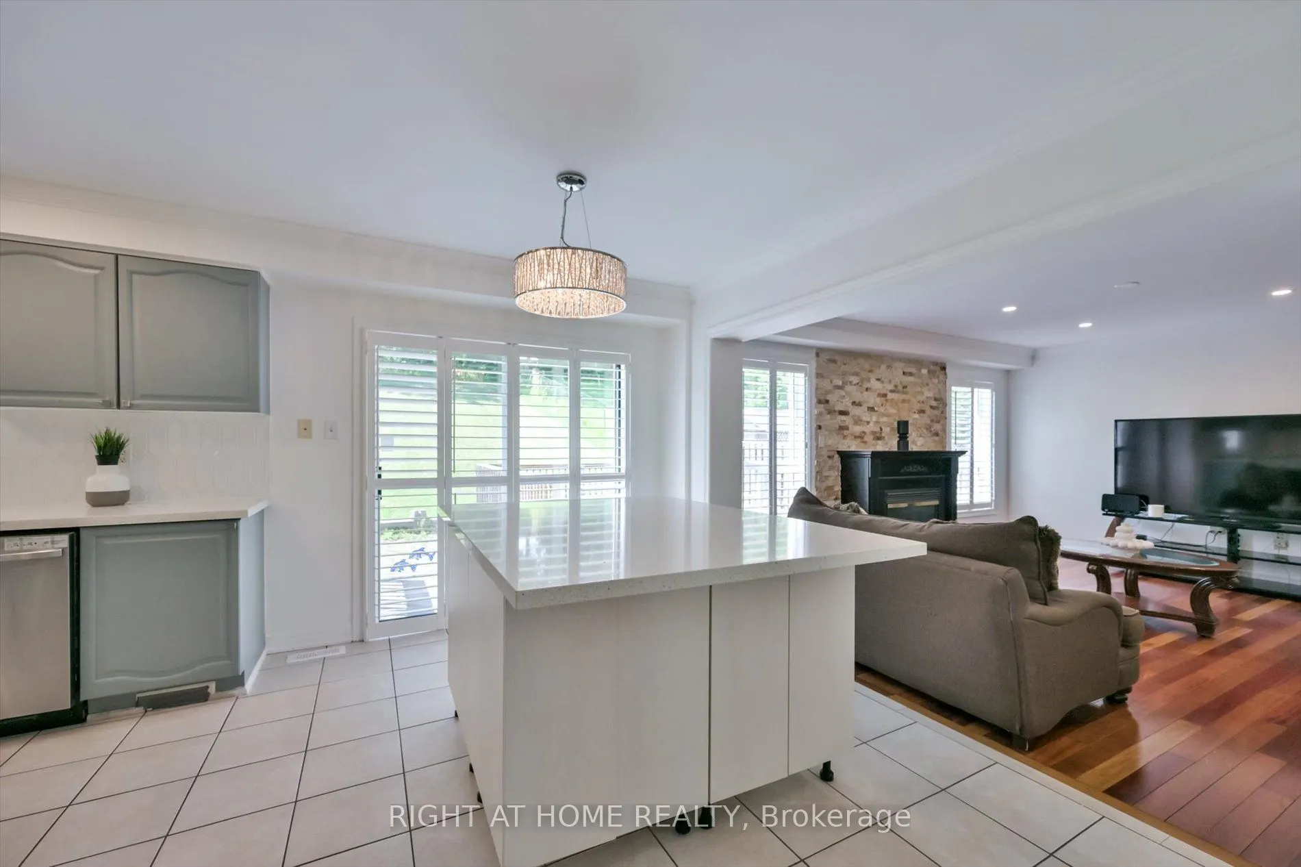 57 Hopkinson Crescent