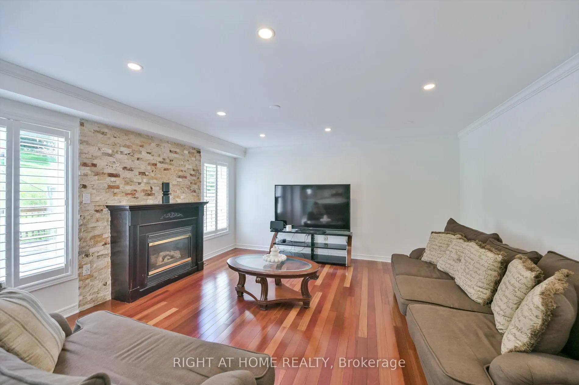 57 Hopkinson Crescent