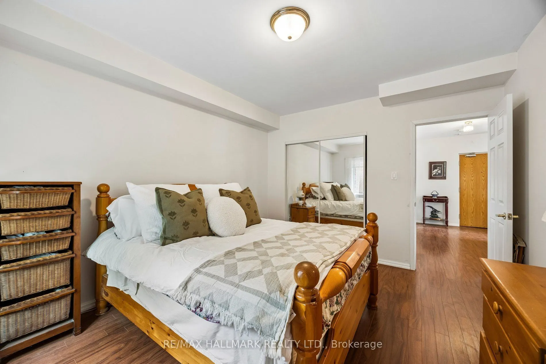 1715 Kingston Road #104
