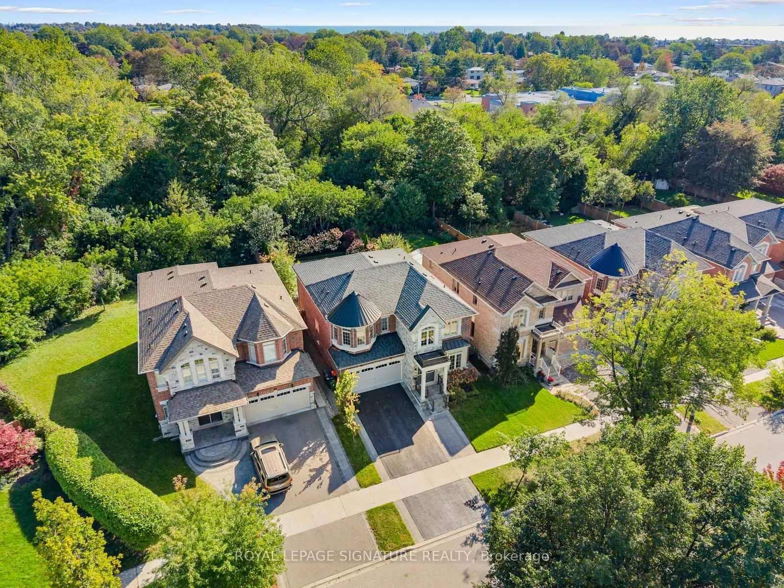 35 Acheson Boulevard