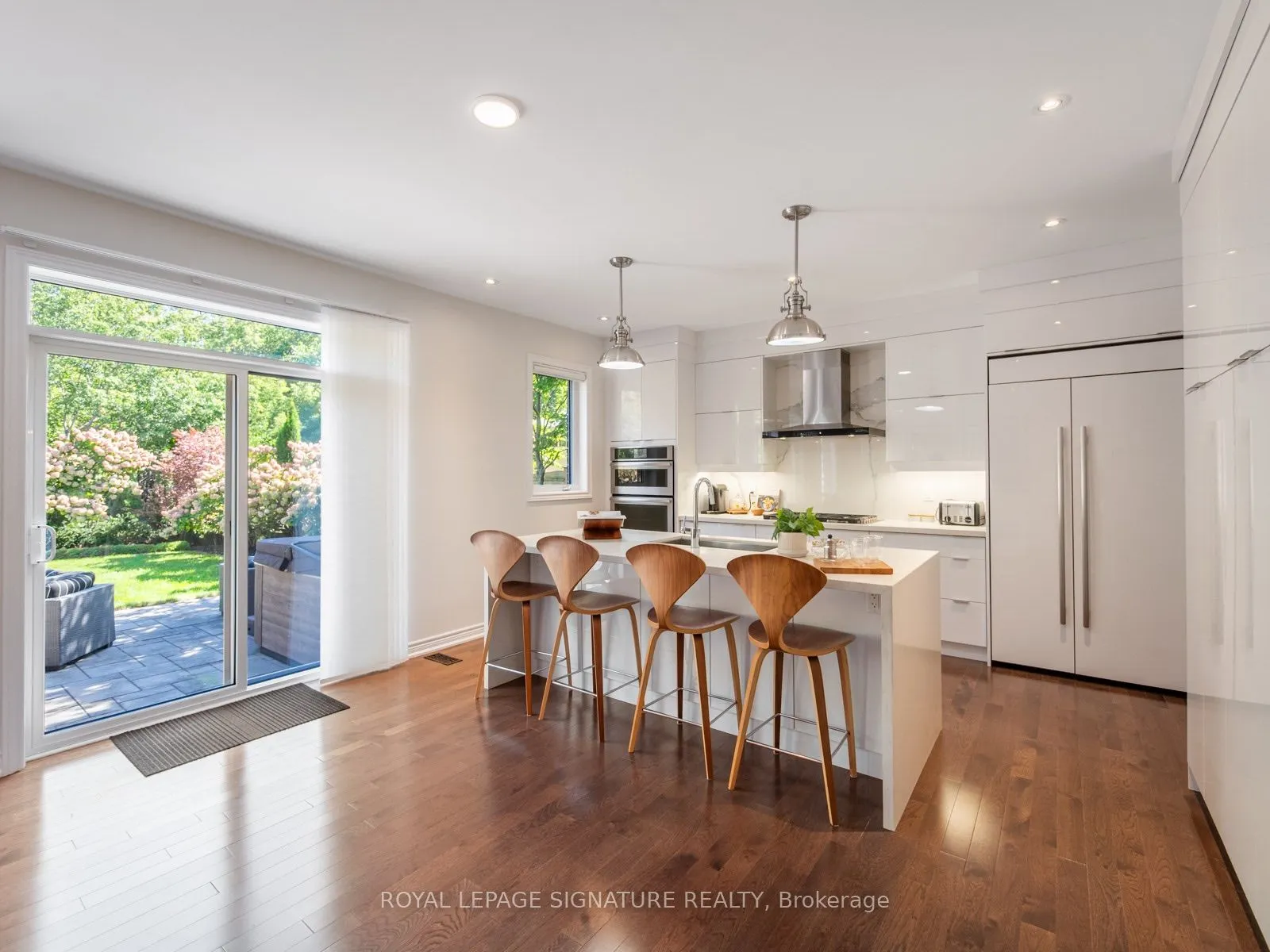 35 Acheson Boulevard