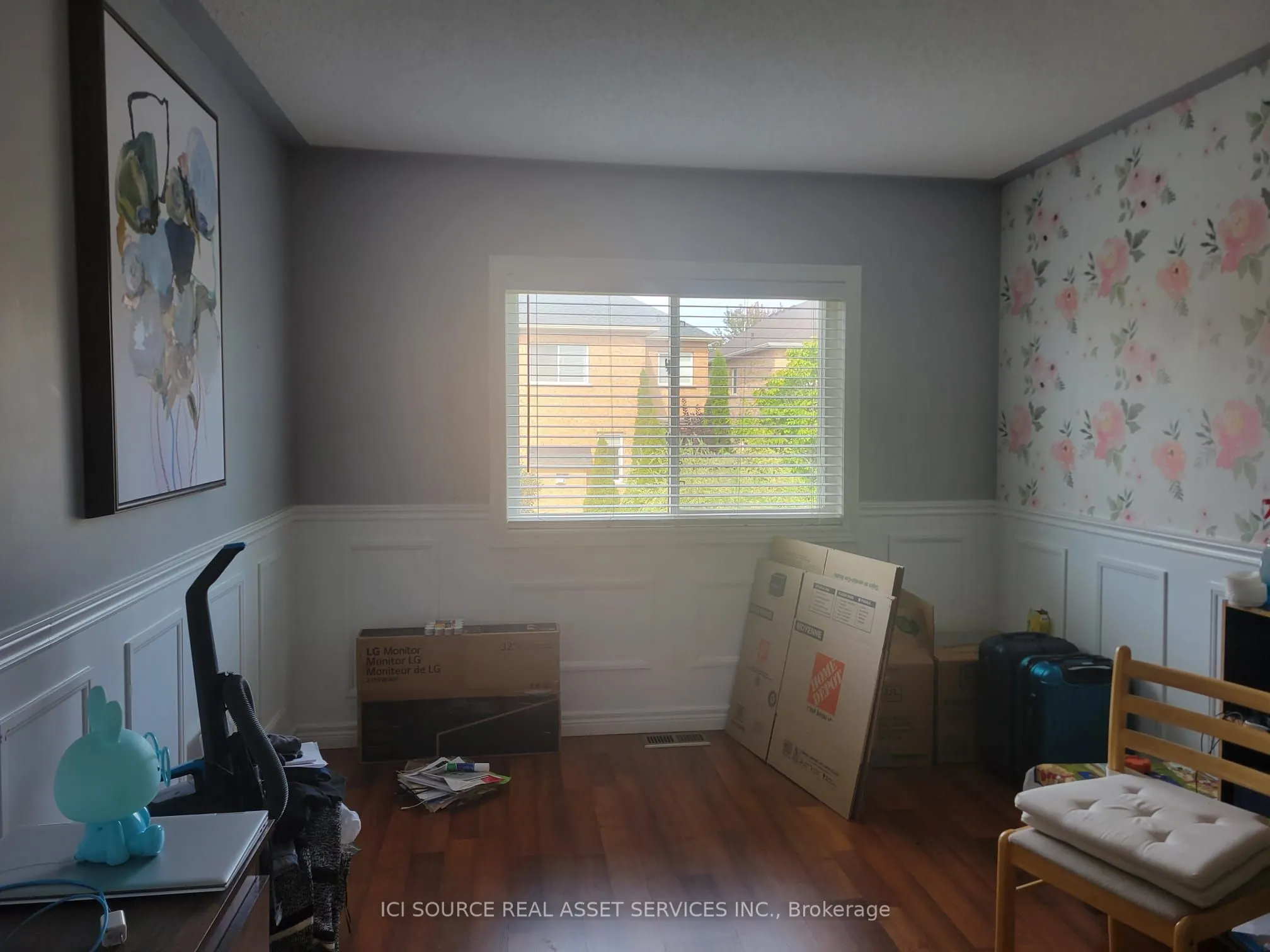 108 Aylesworth Avenue