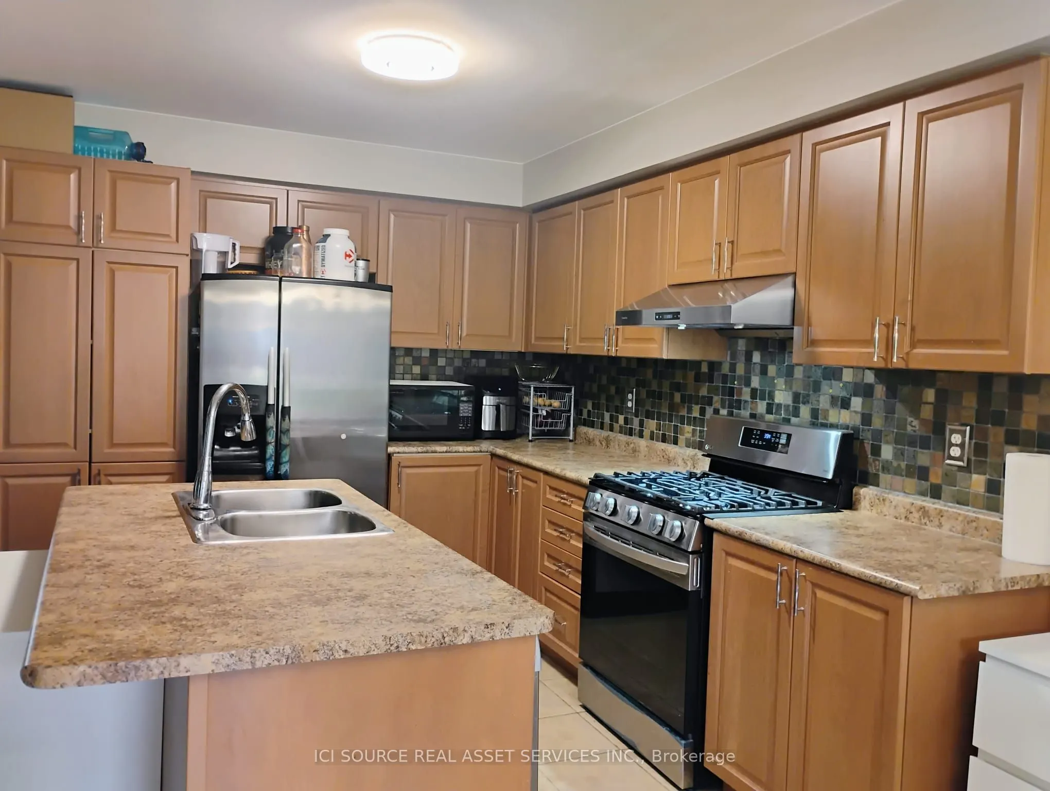 108 Aylesworth Avenue