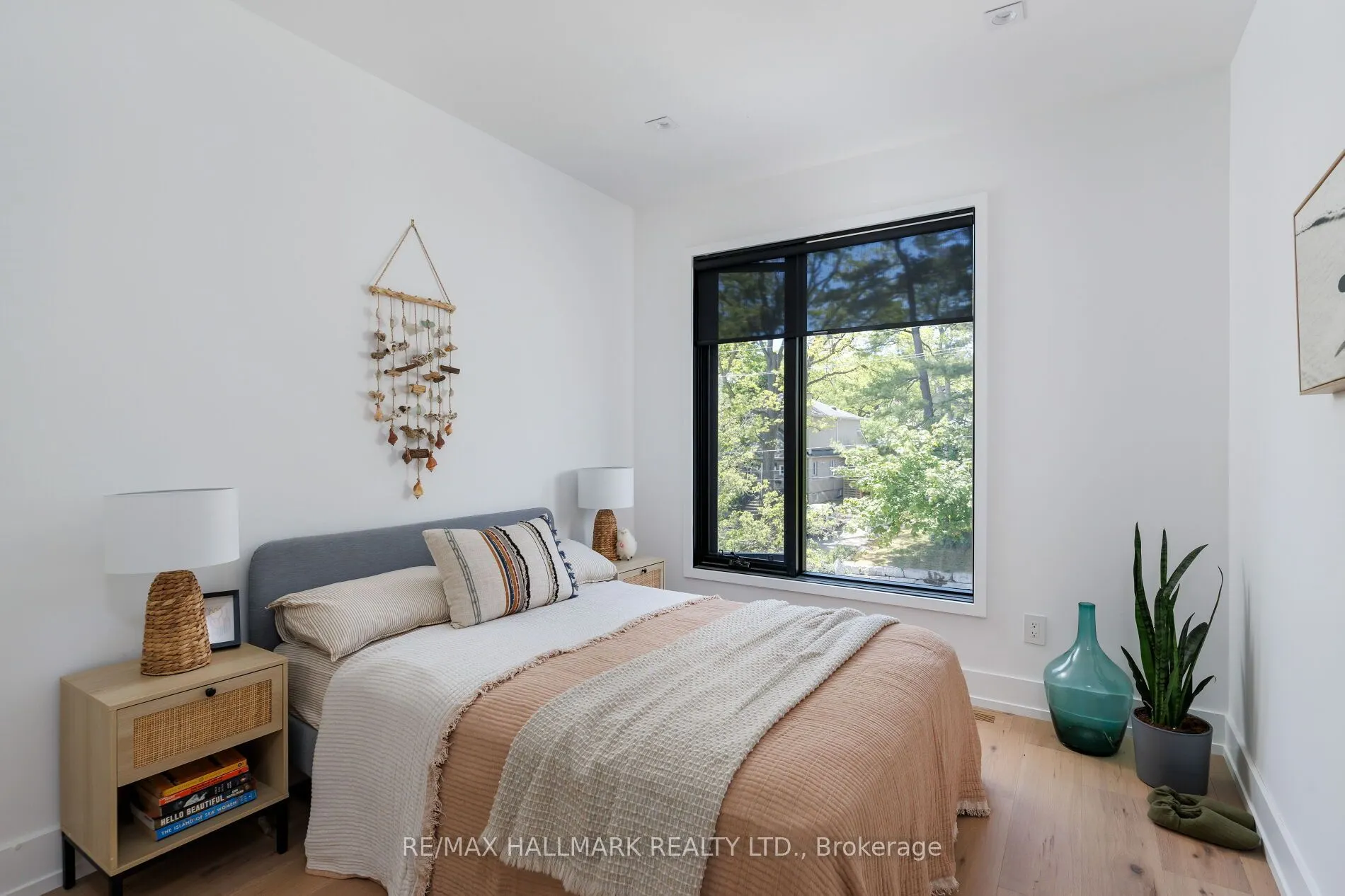 41 Fallingbrook Road