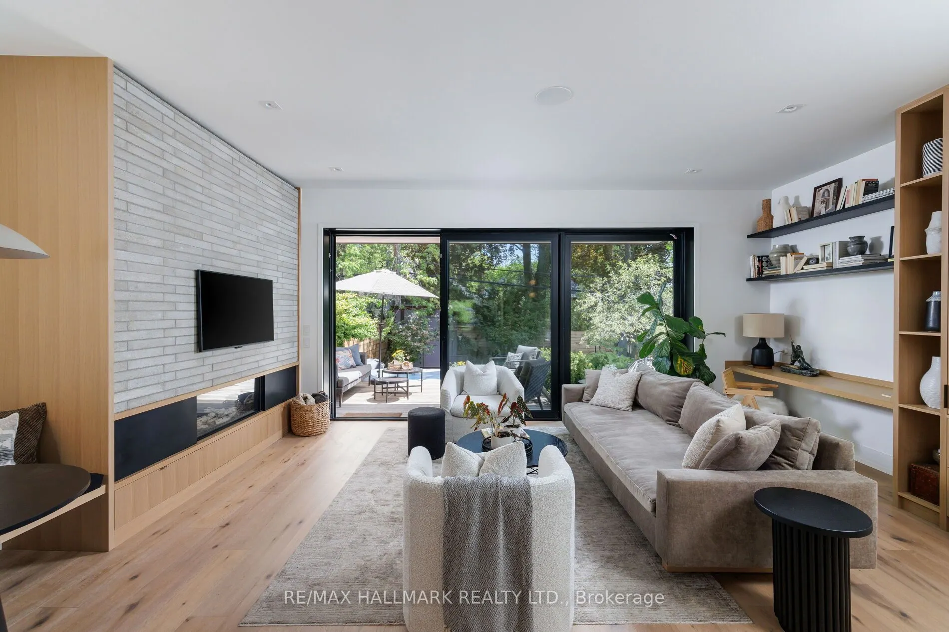 41 Fallingbrook Road