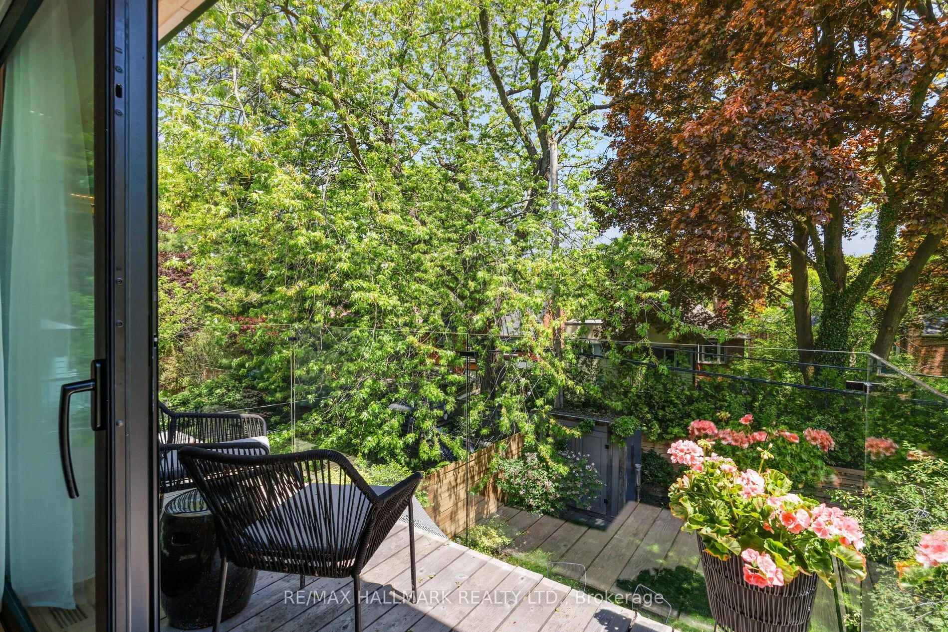 41 Fallingbrook Road
