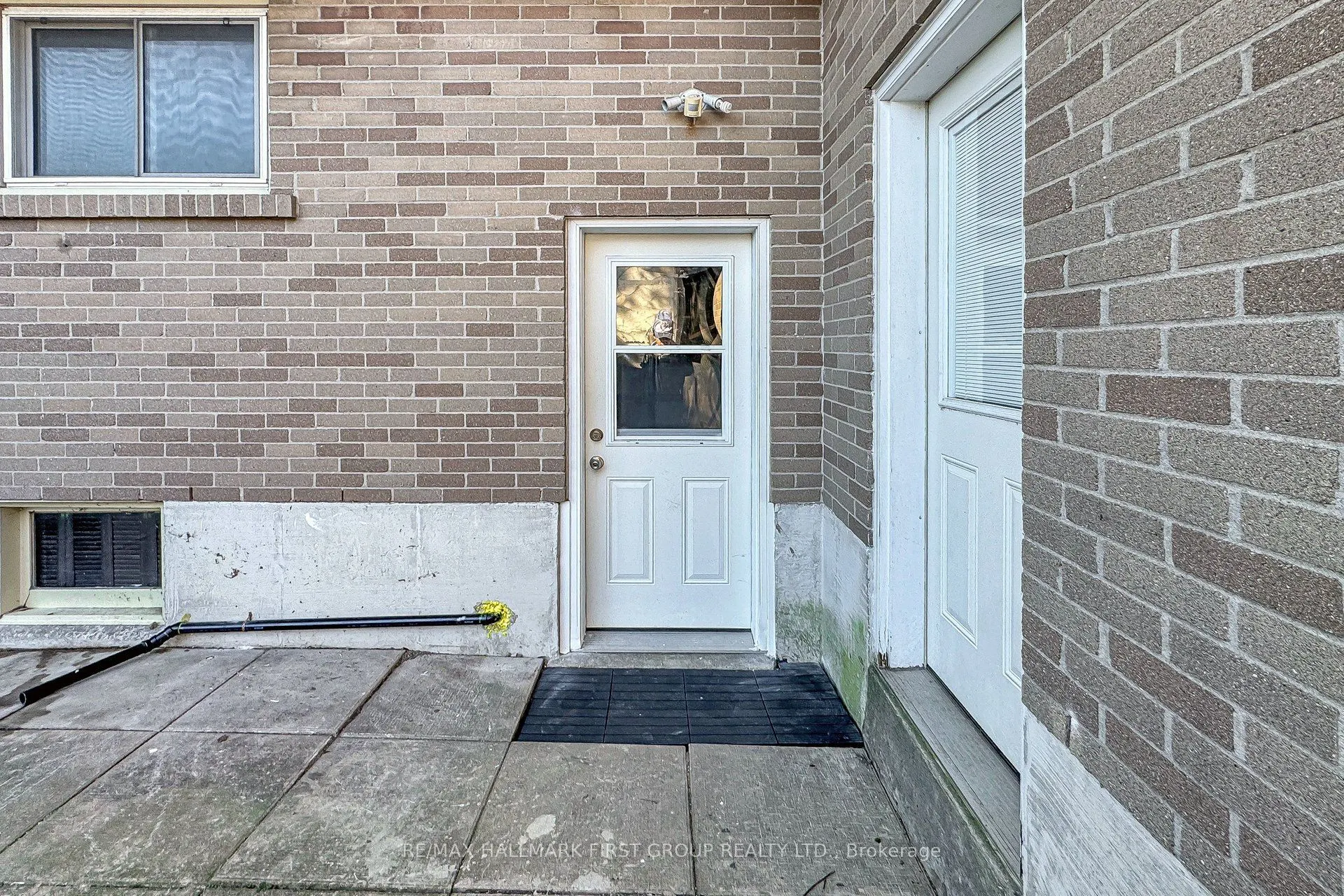 789 Hillcrest Road