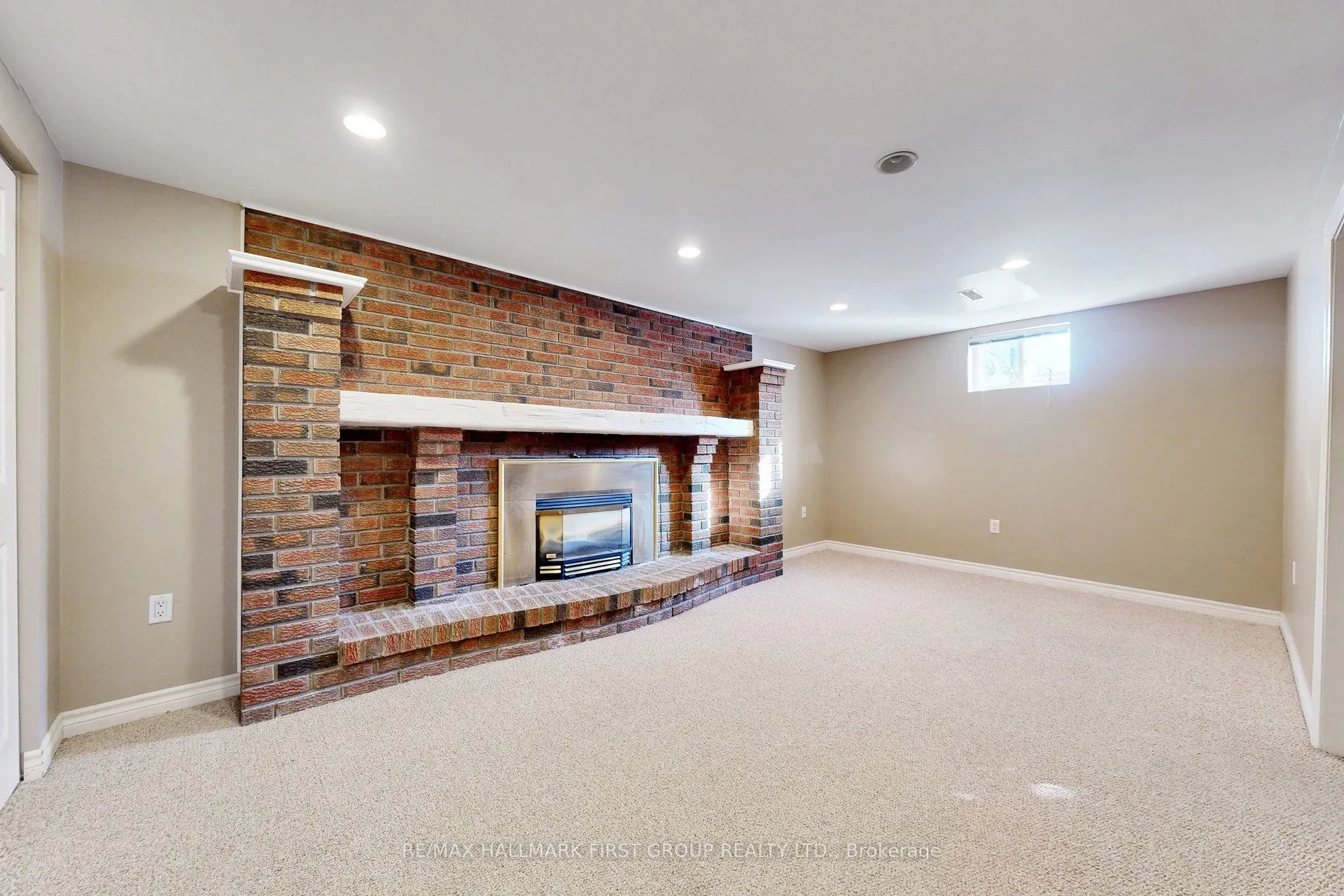 789 Hillcrest Road
