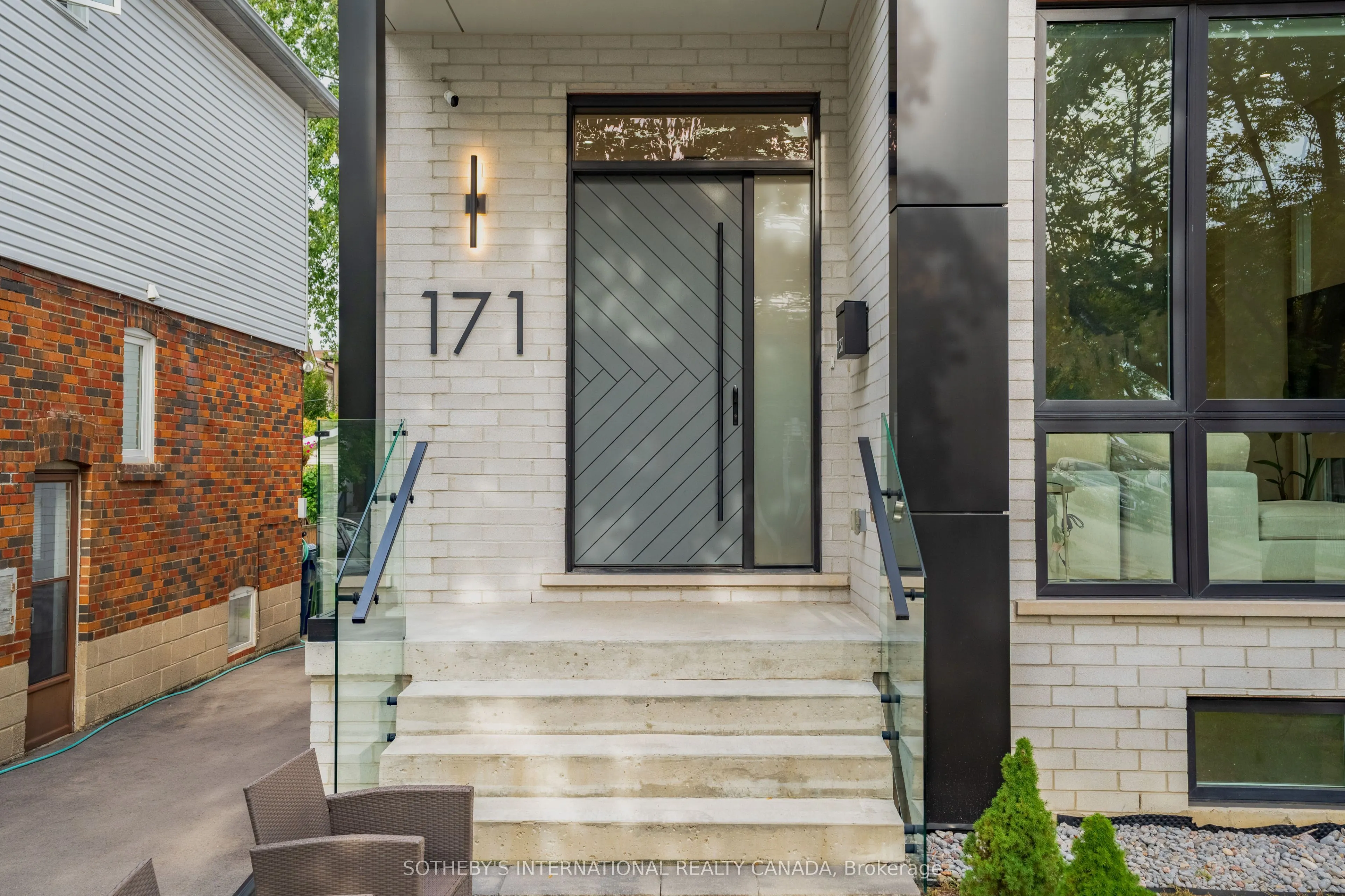171 Durant Avenue