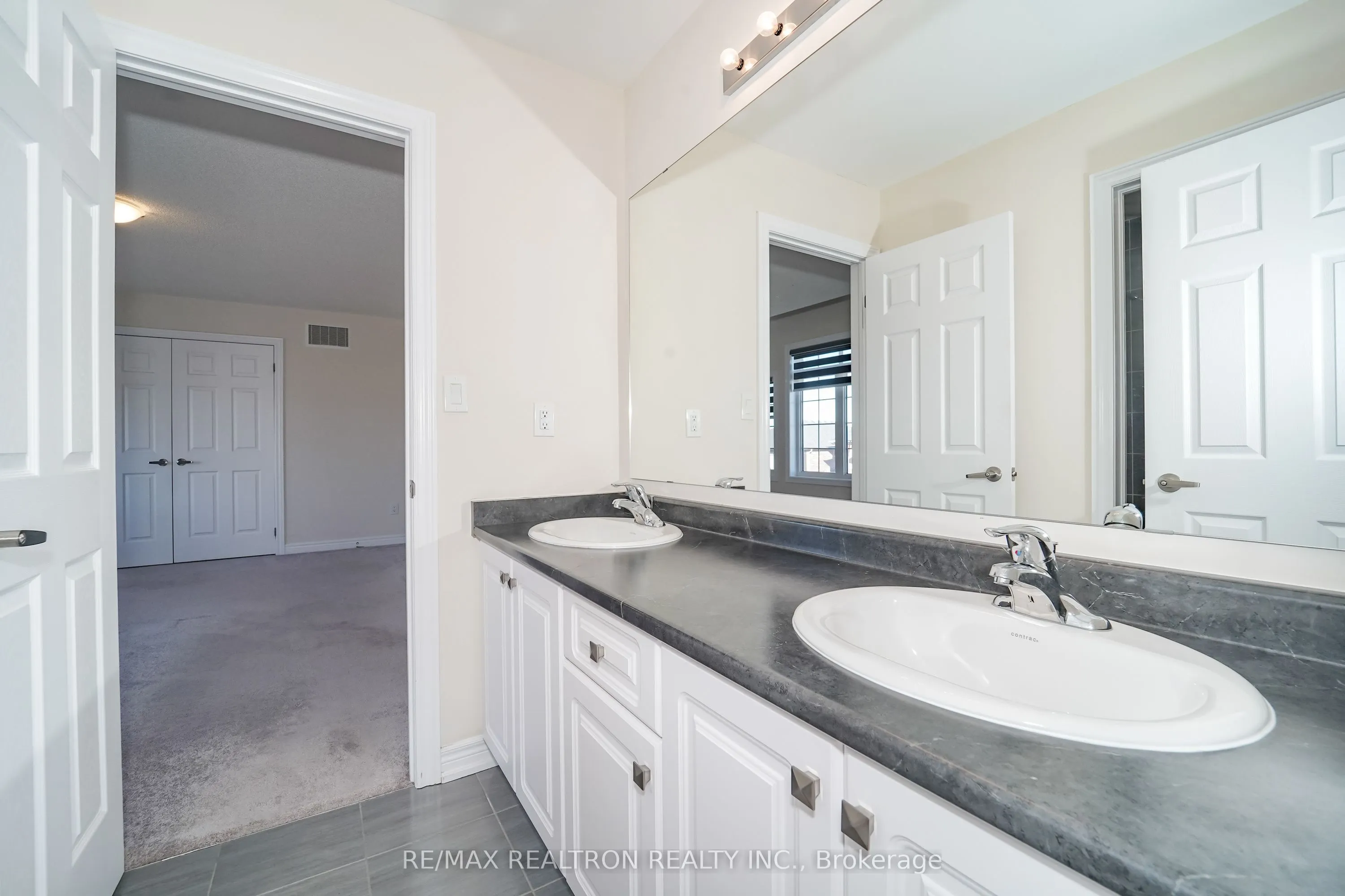 2431 Hibiscus Drive
