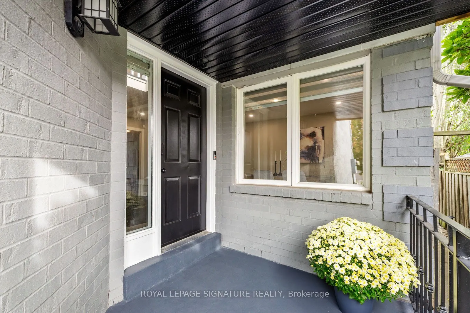 2053 Blue Ridge Crescent