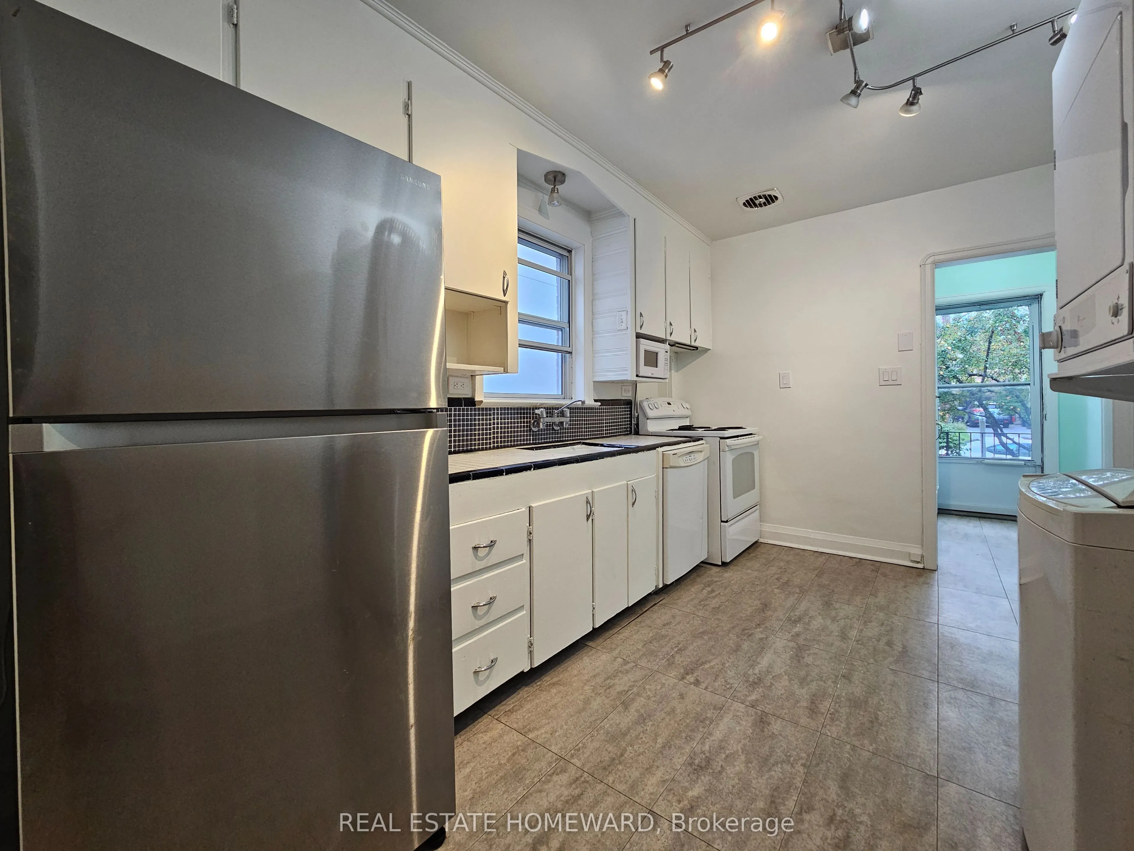 45 Norlong Boulevard #Main