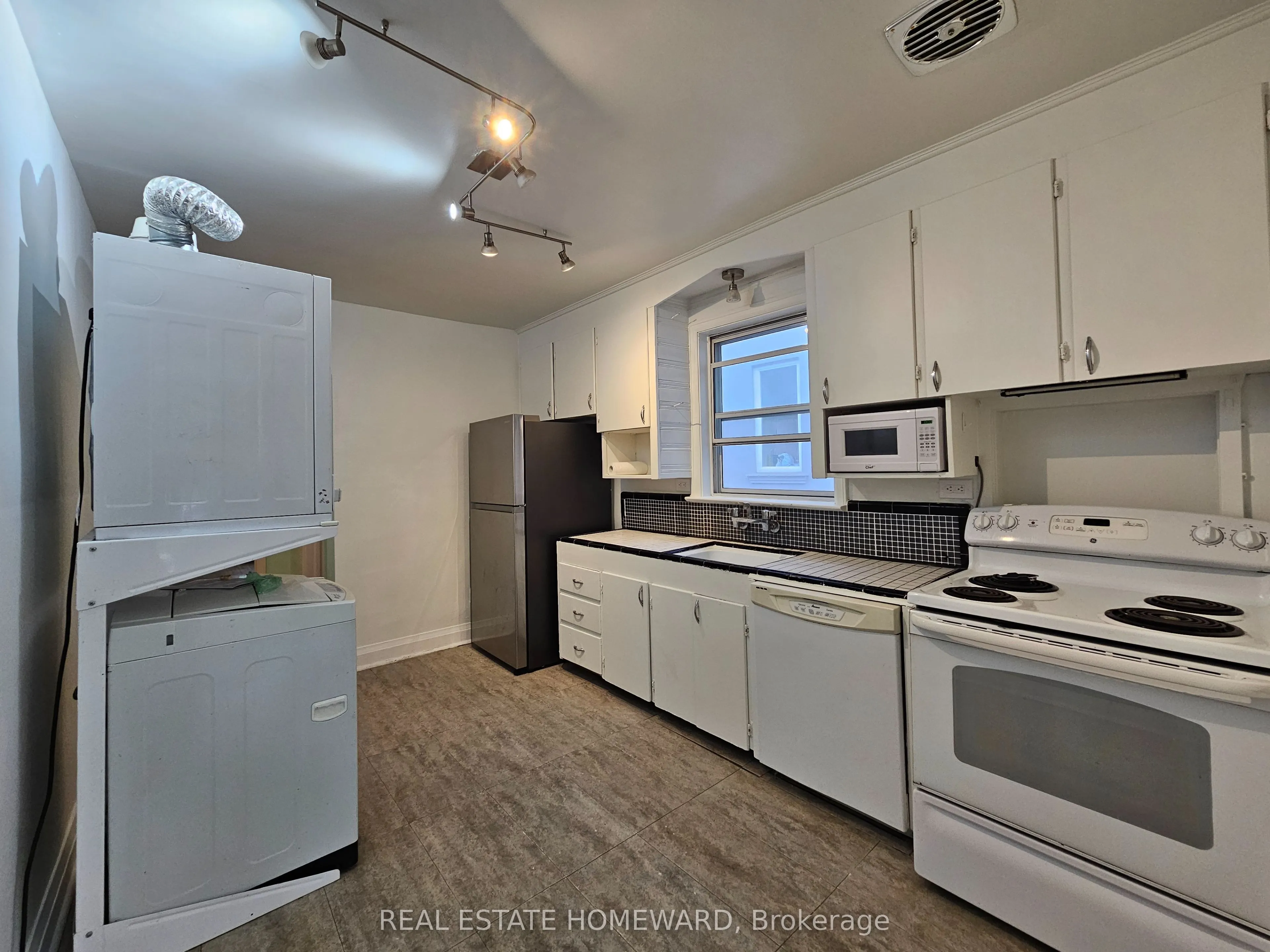 45 Norlong Boulevard #Main