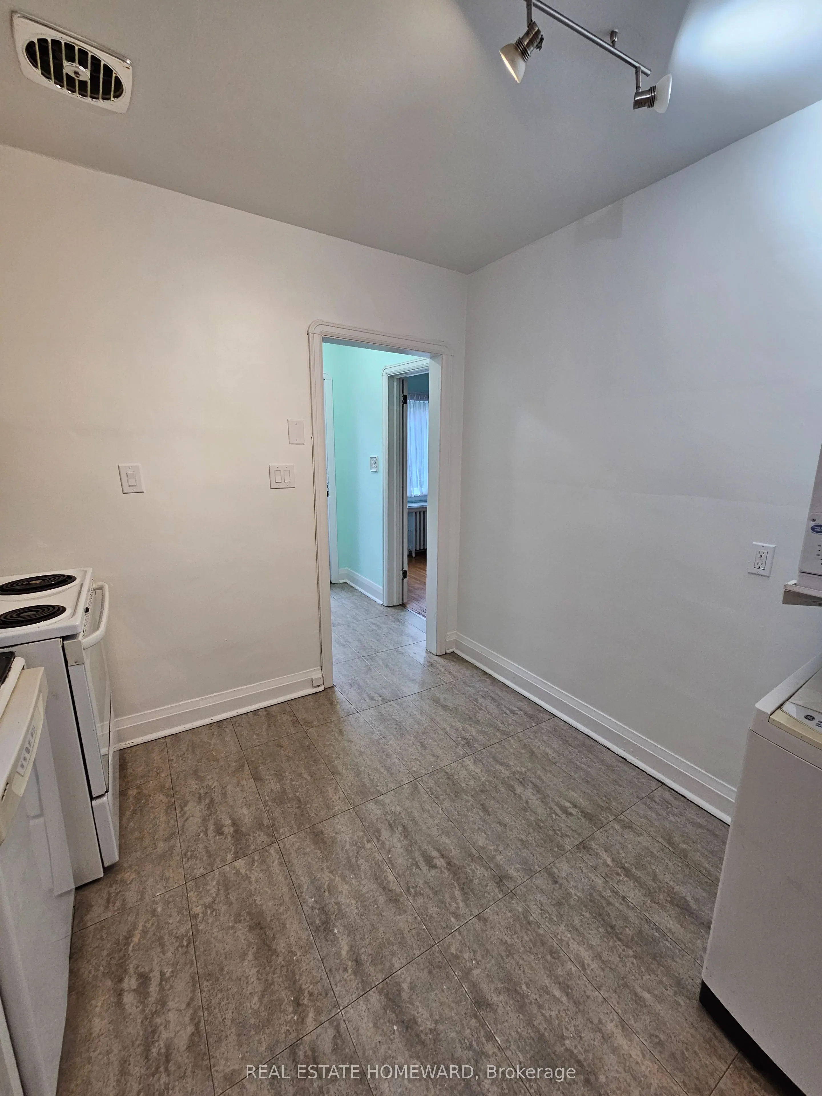 45 Norlong Boulevard #Main