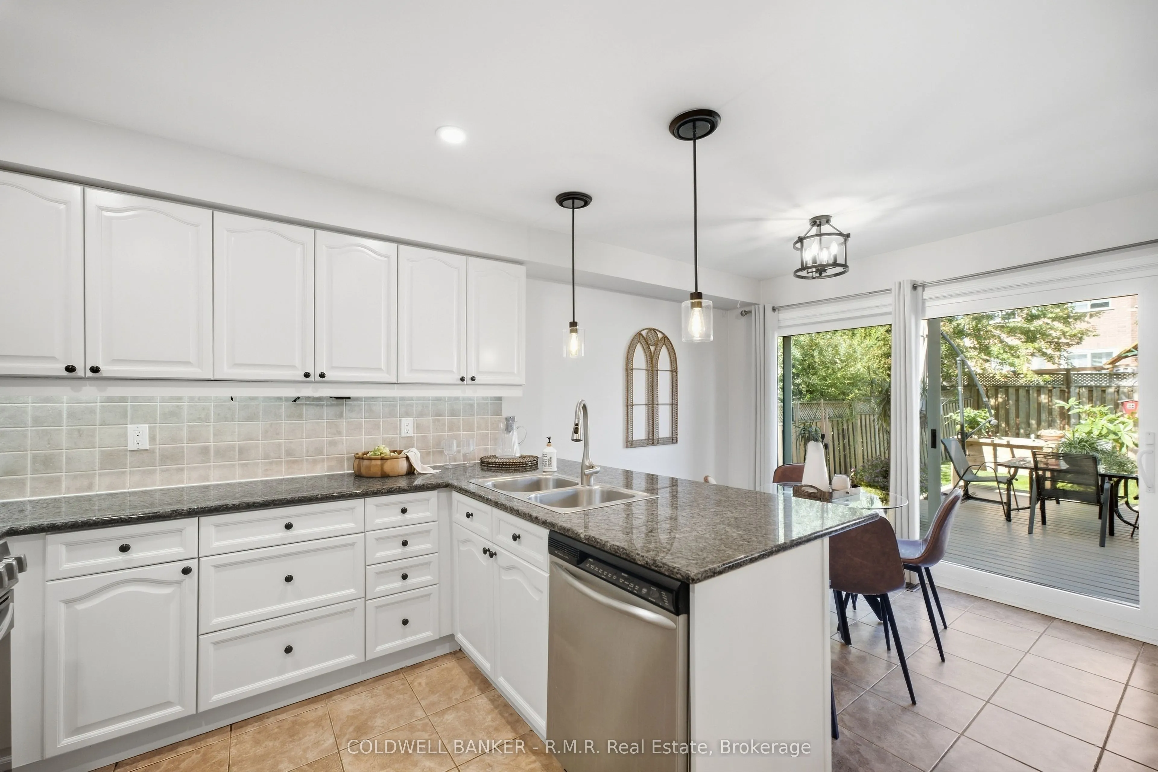 6 Merchants Avenue