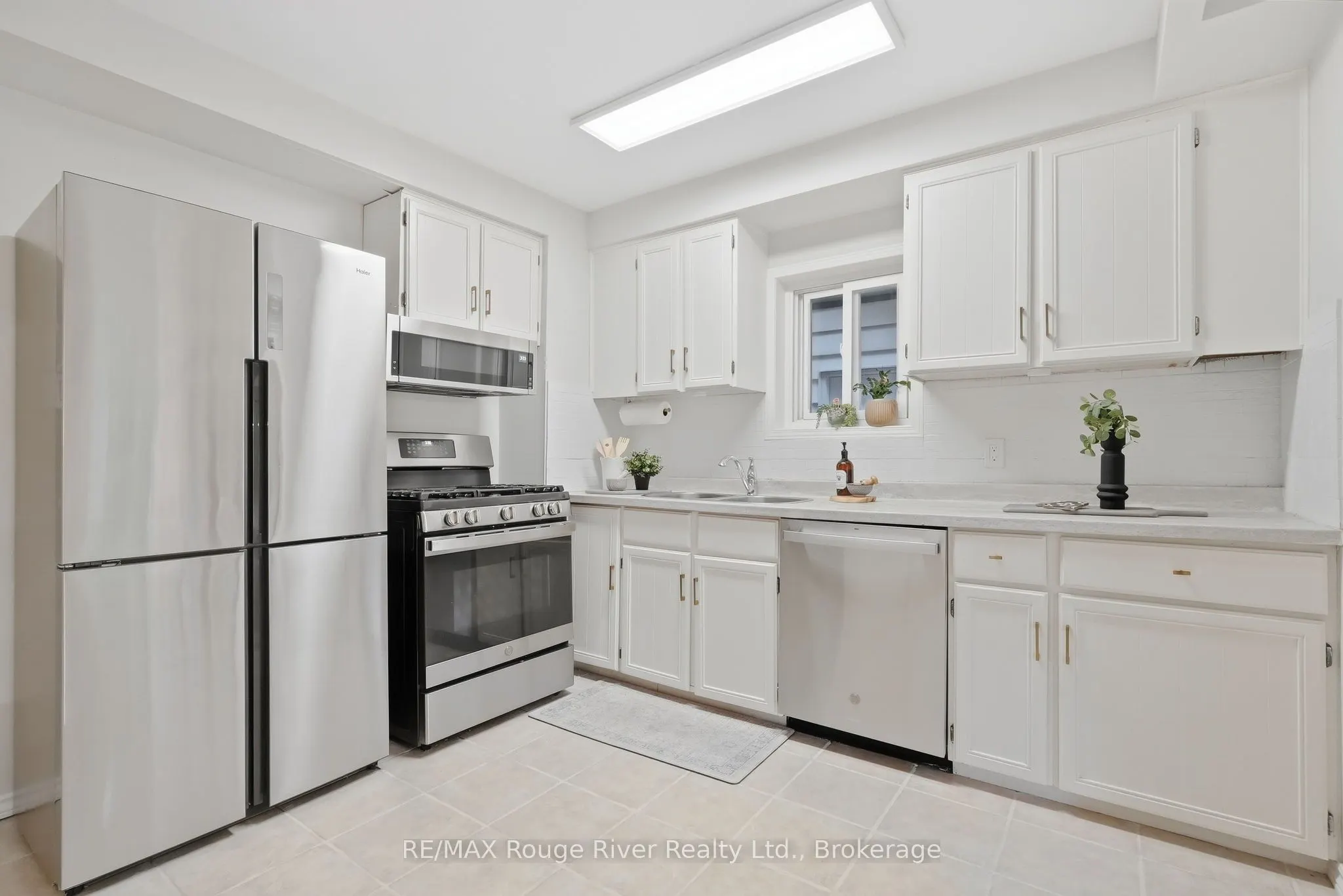 313 Lupin Drive
