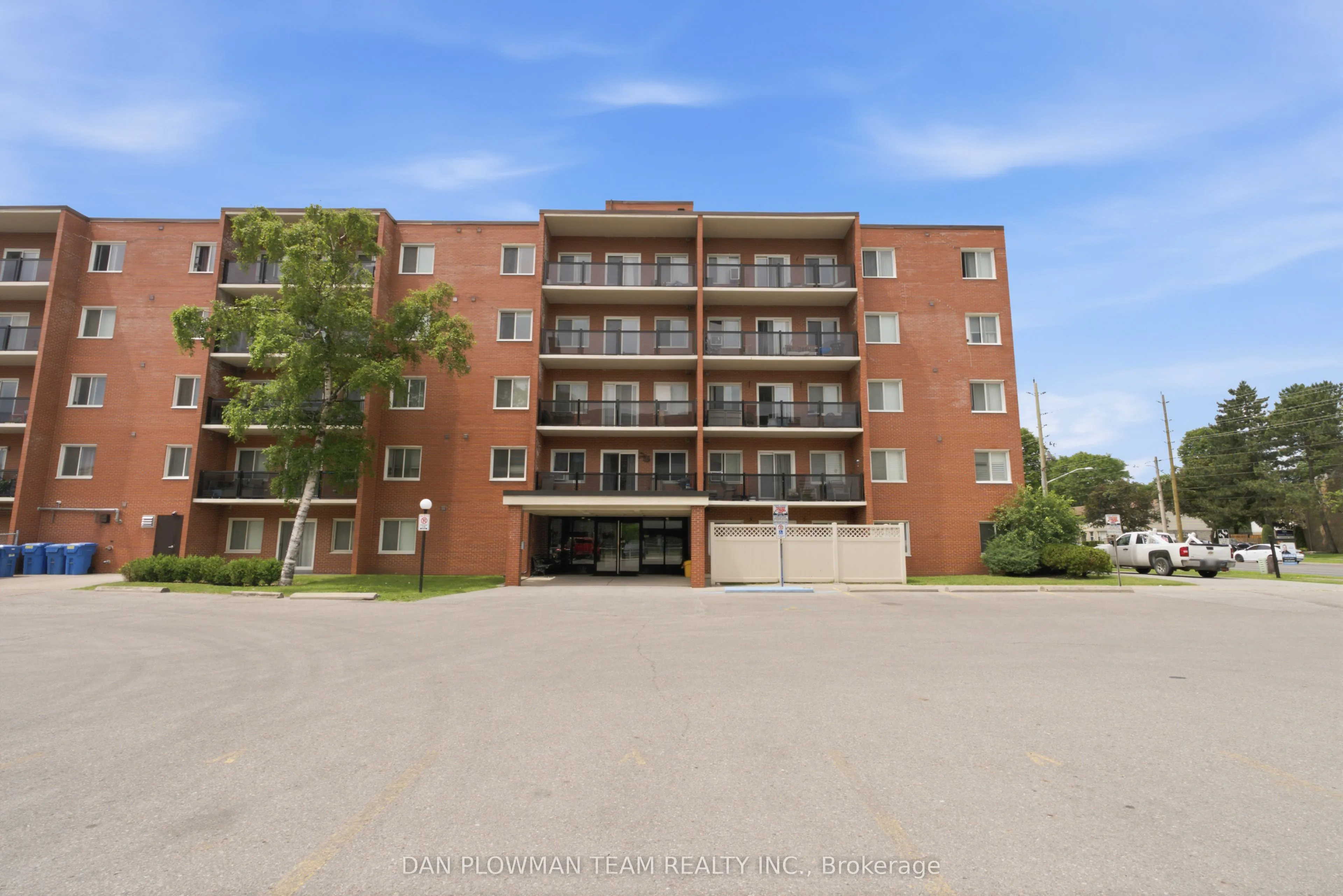 131 Taunton Road E #204