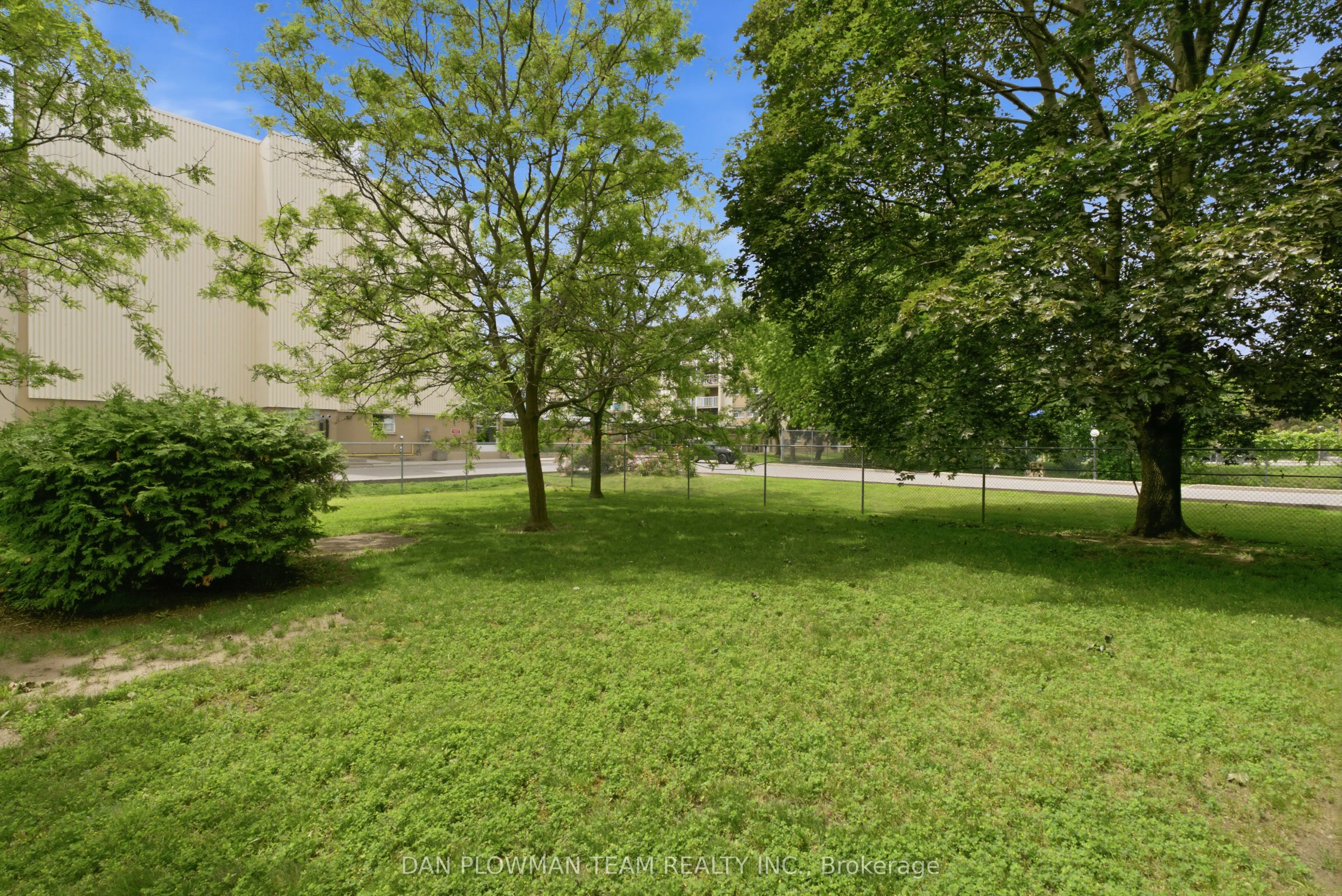 131 Taunton Road E #204