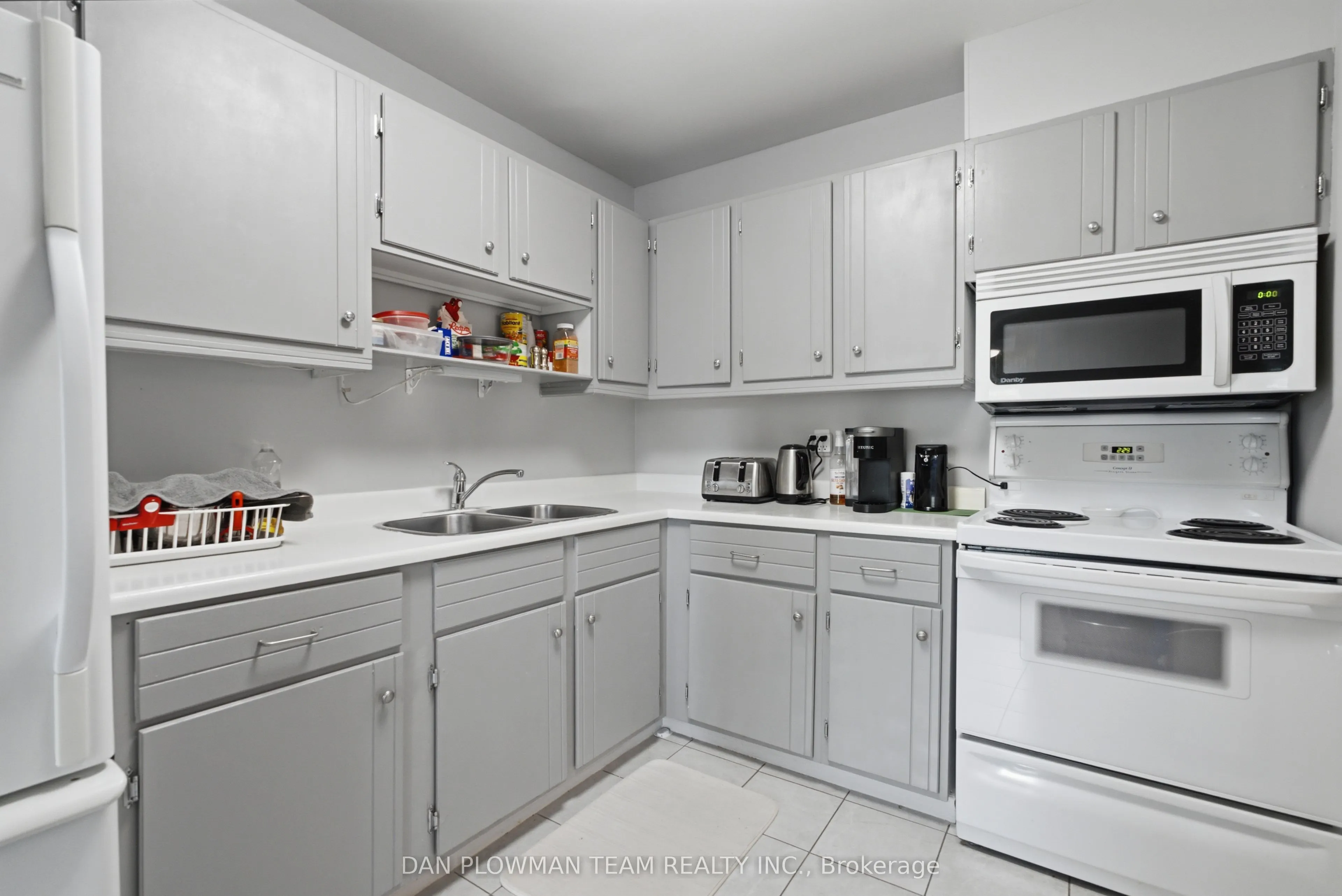 131 Taunton Road E #204