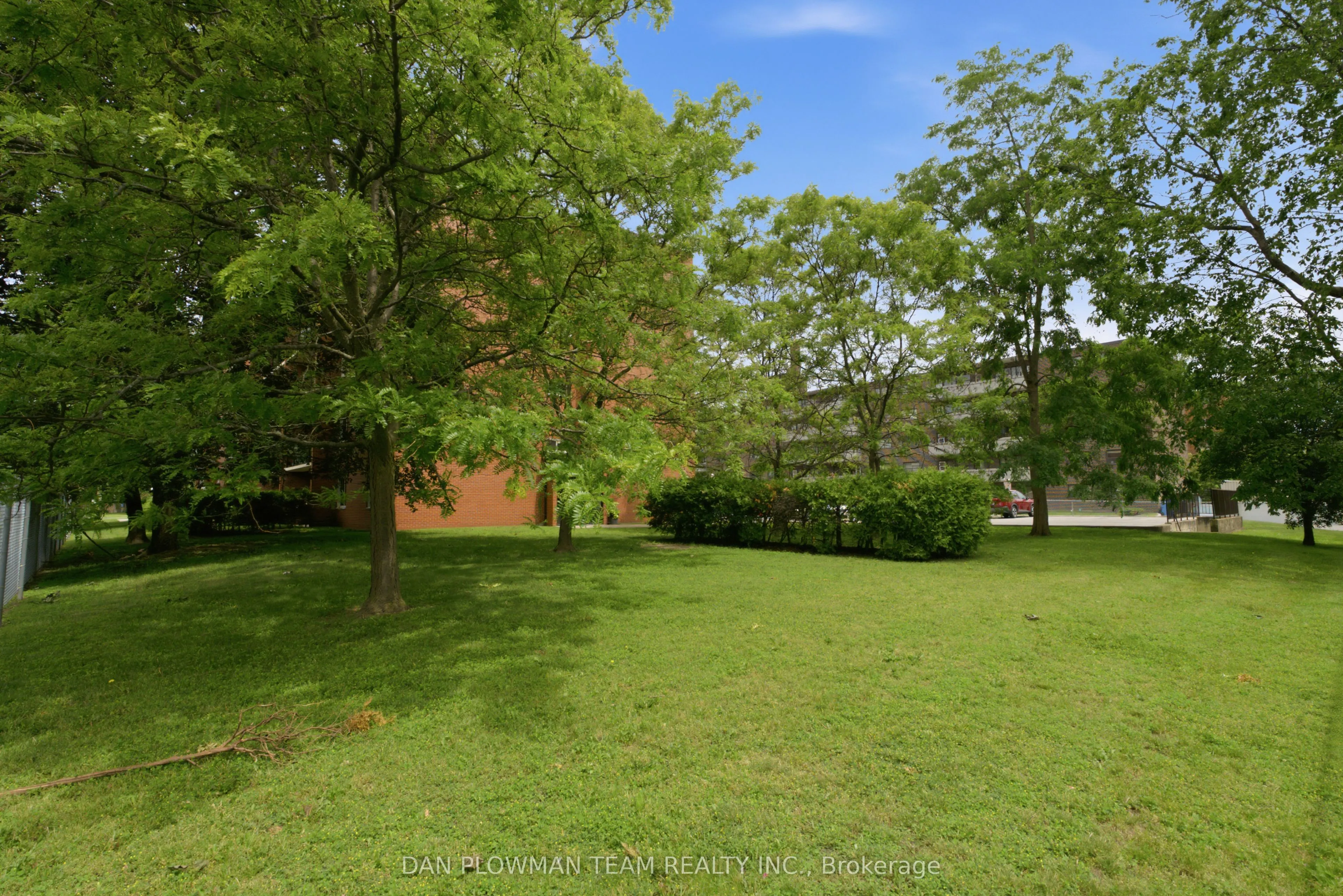 131 Taunton Road E #204
