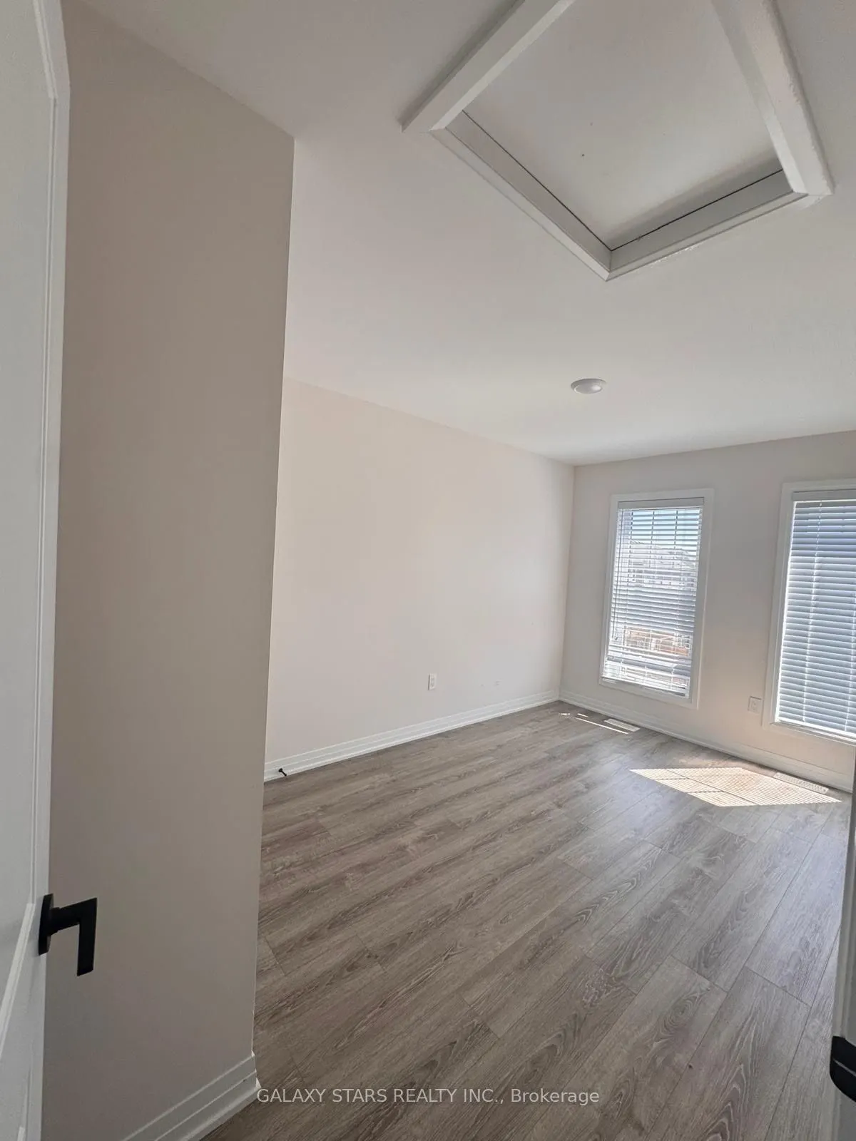 50 Ambereen Place