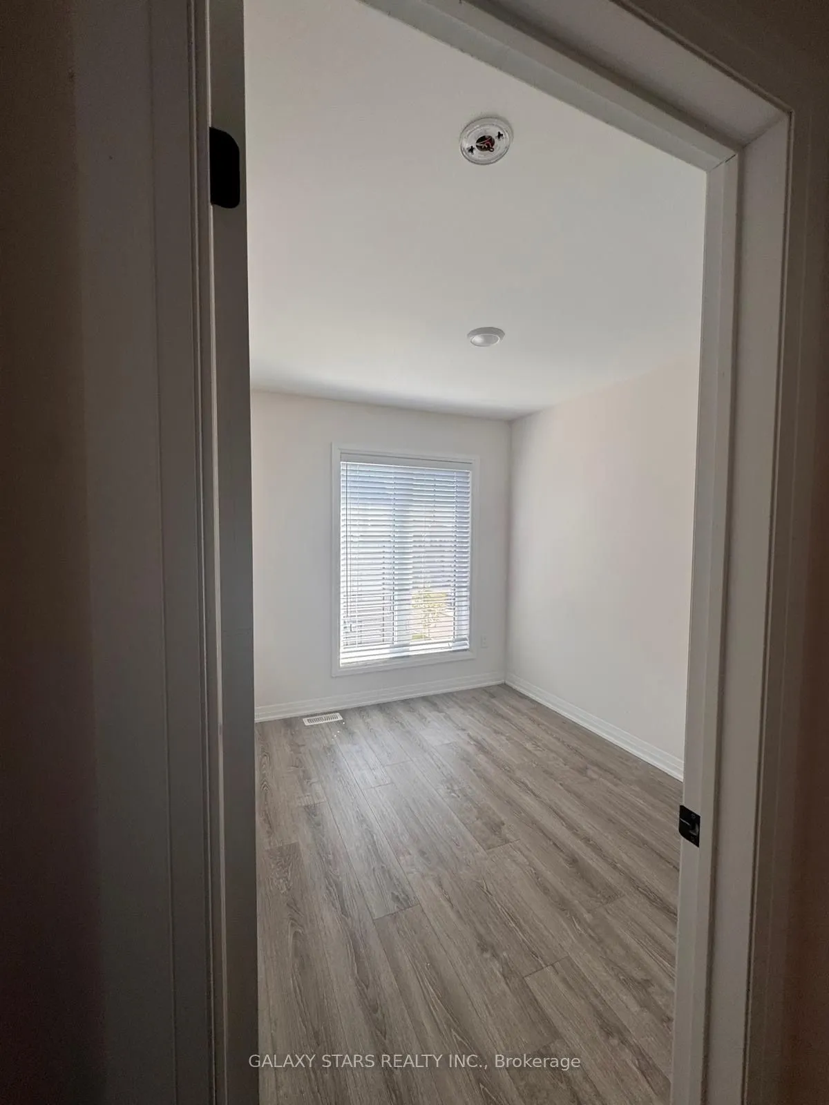 50 Ambereen Place