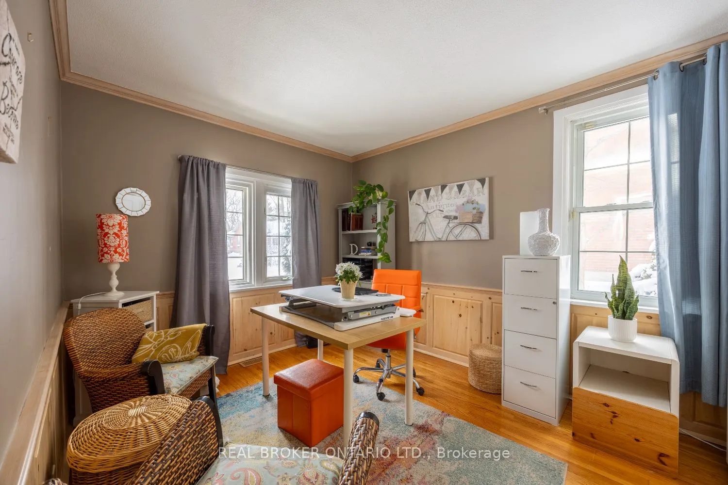 18 Concession Street W