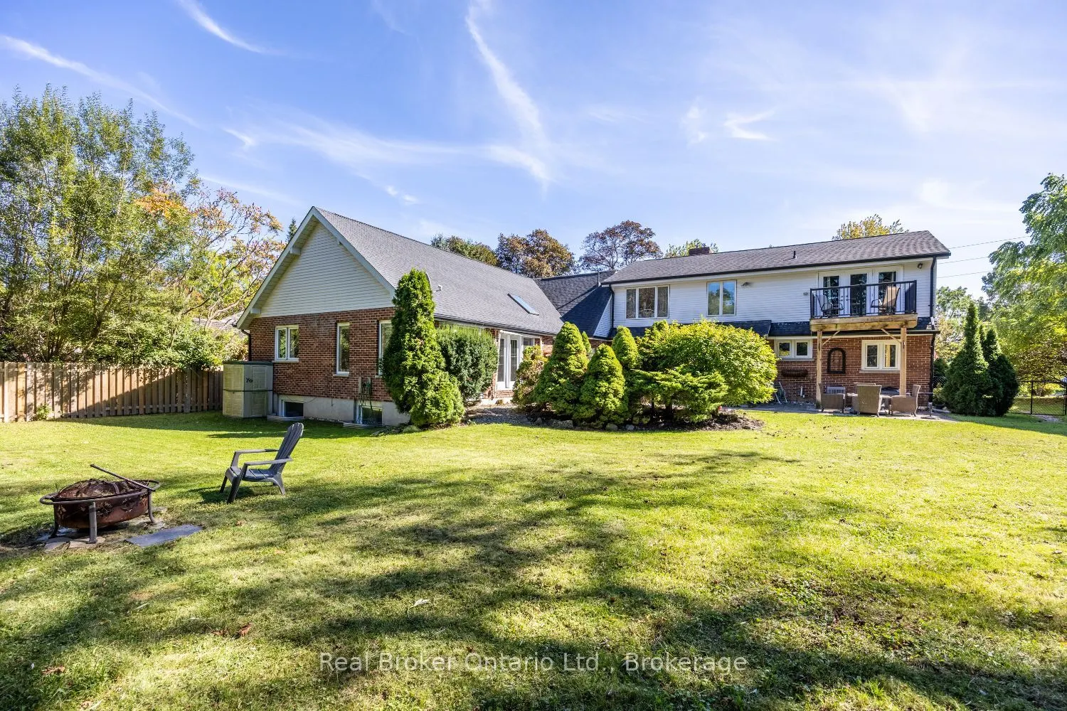 18 Concession Street W