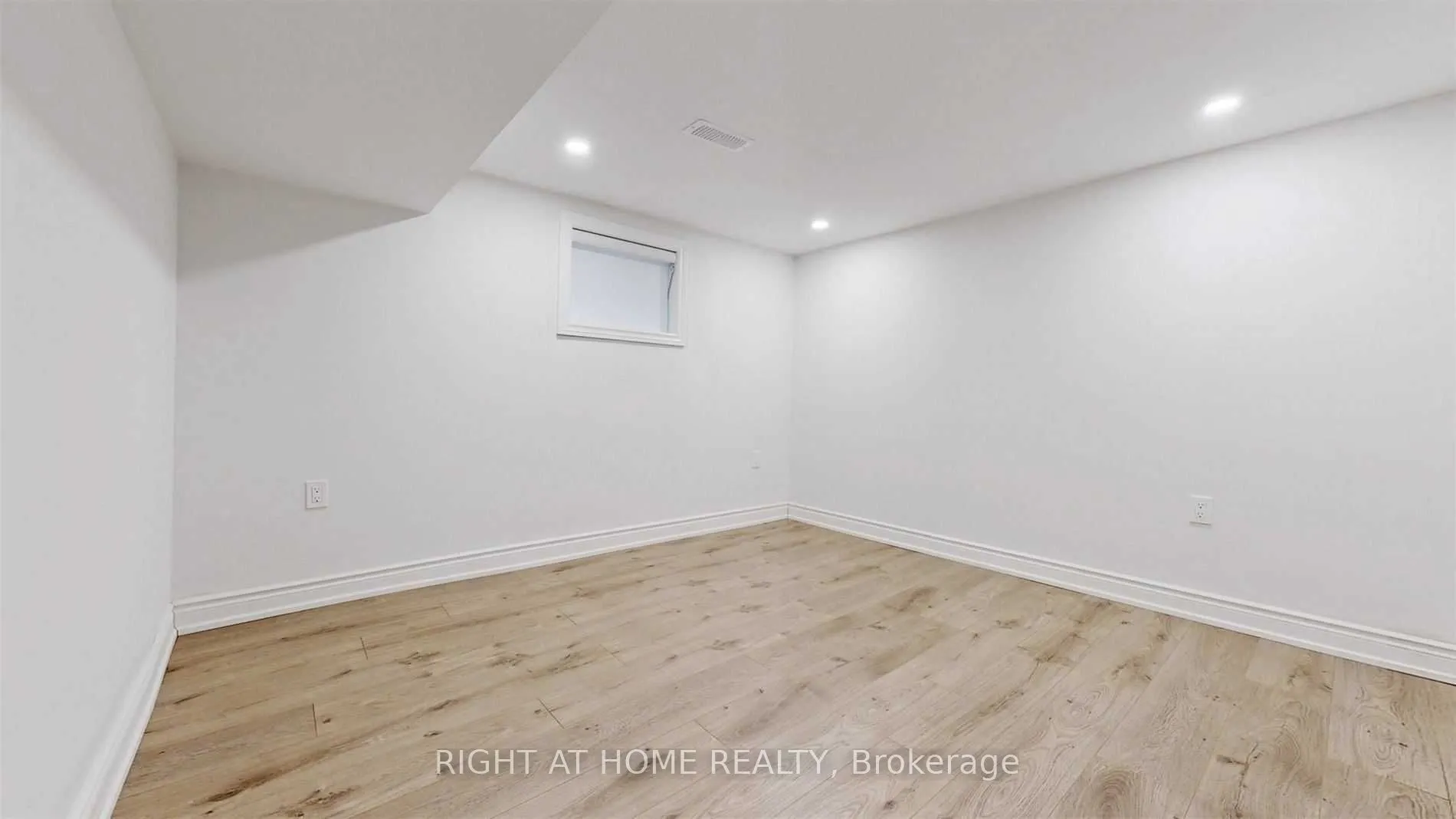 8 Airley Crescent #Bsmt