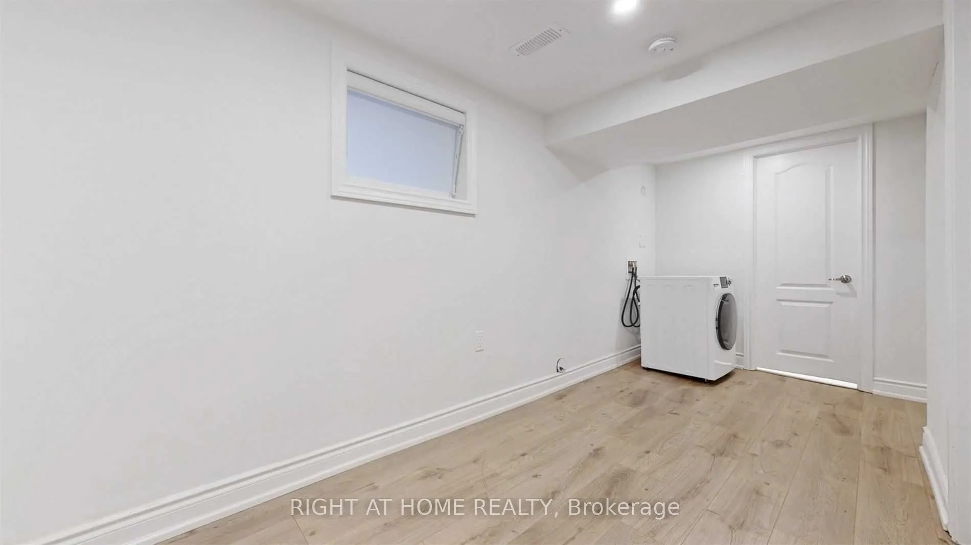 8 Airley Crescent #Bsmt