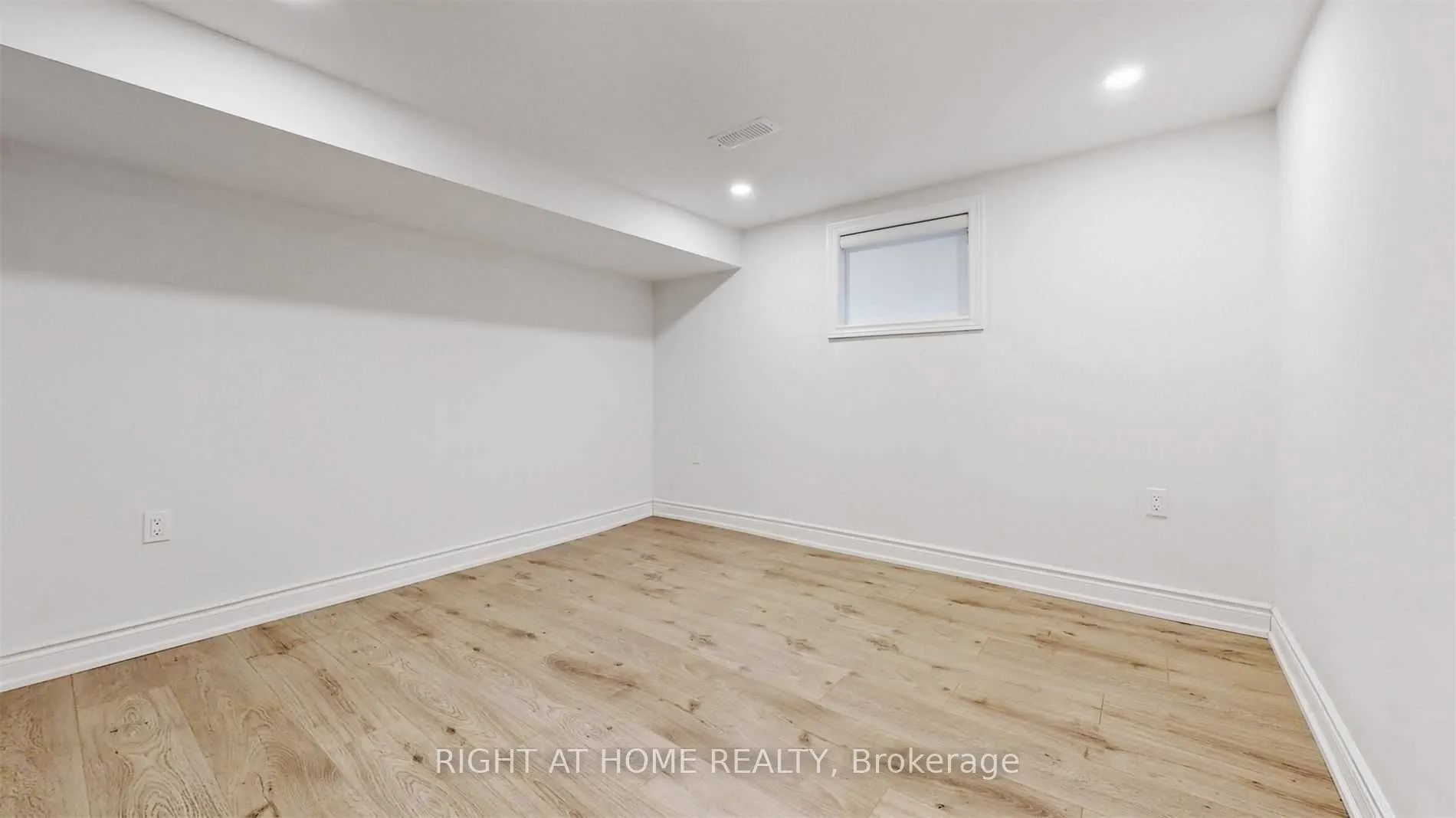 8 Airley Crescent #Bsmt
