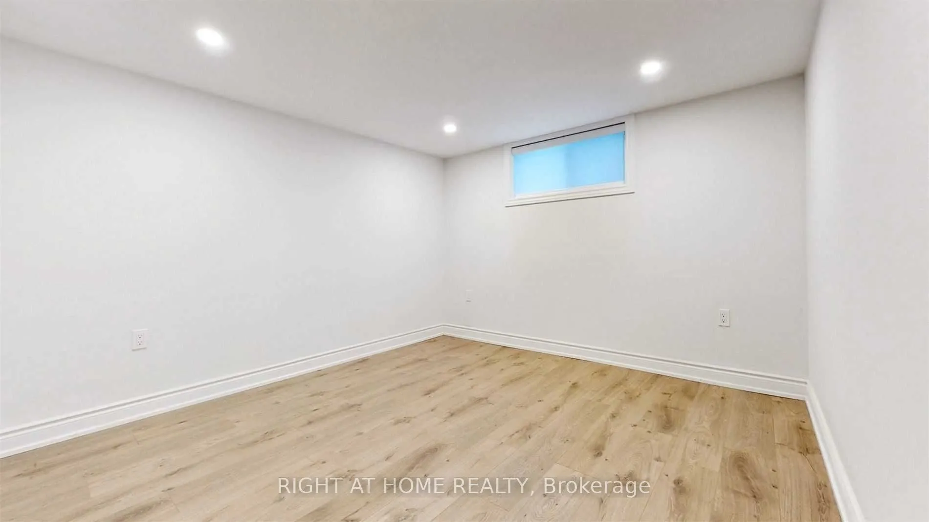 8 Airley Crescent #Bsmt