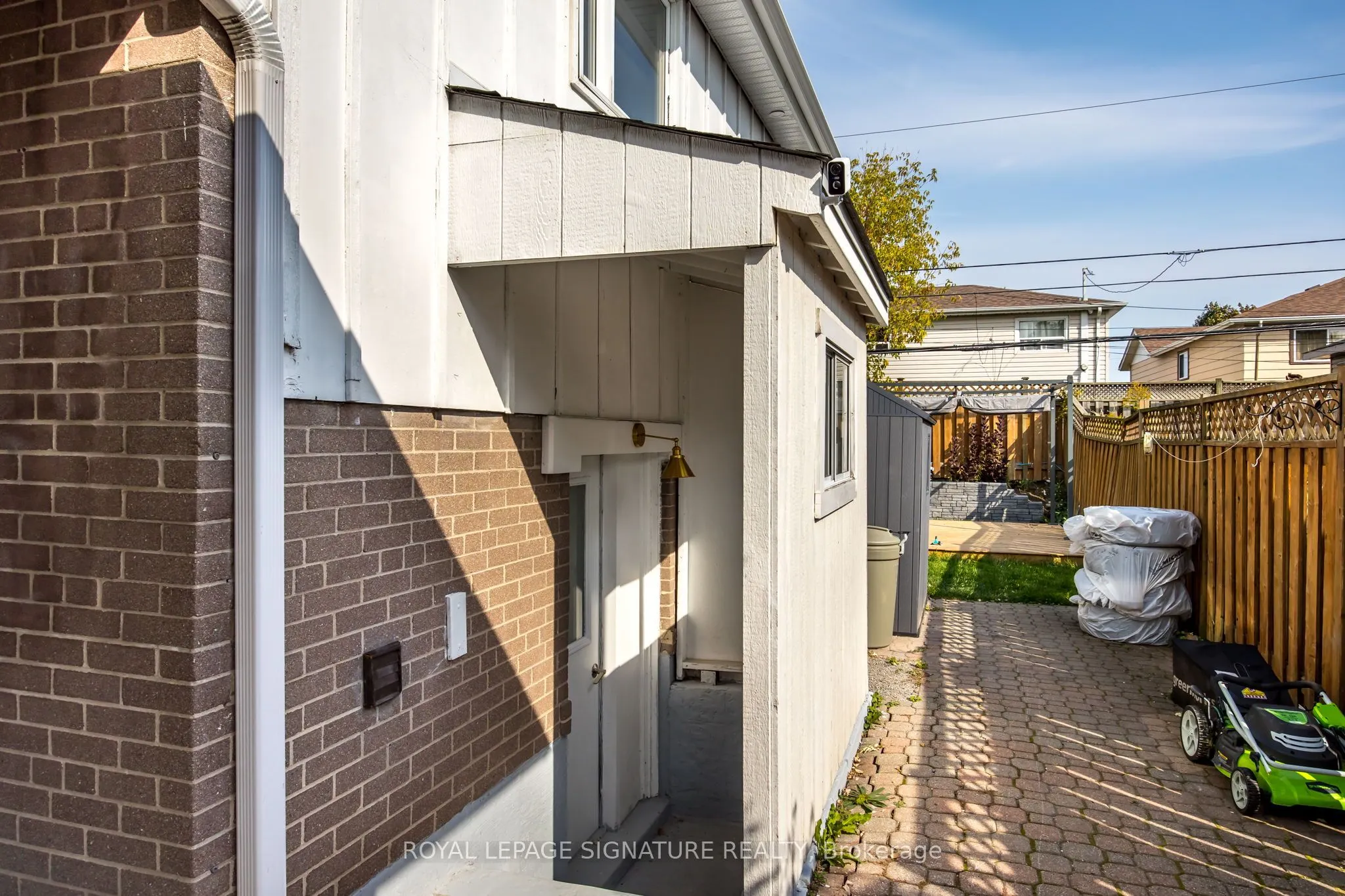 903 Liverpool Road #Lower