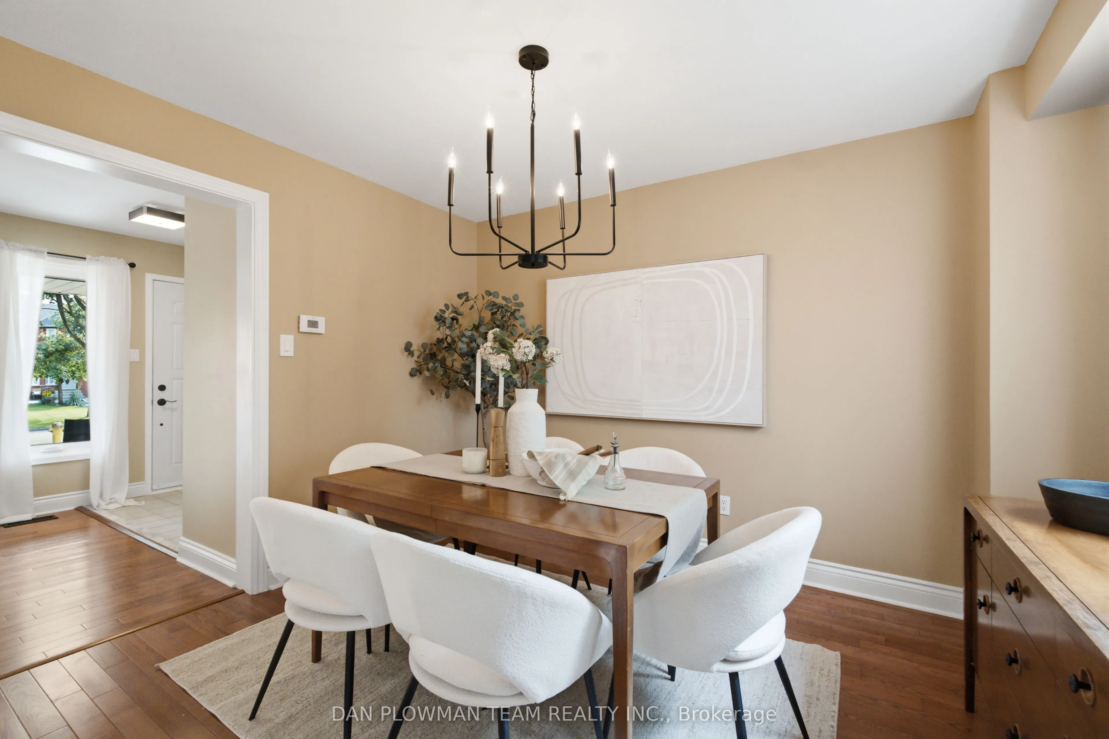 6 Saddlebrook Court