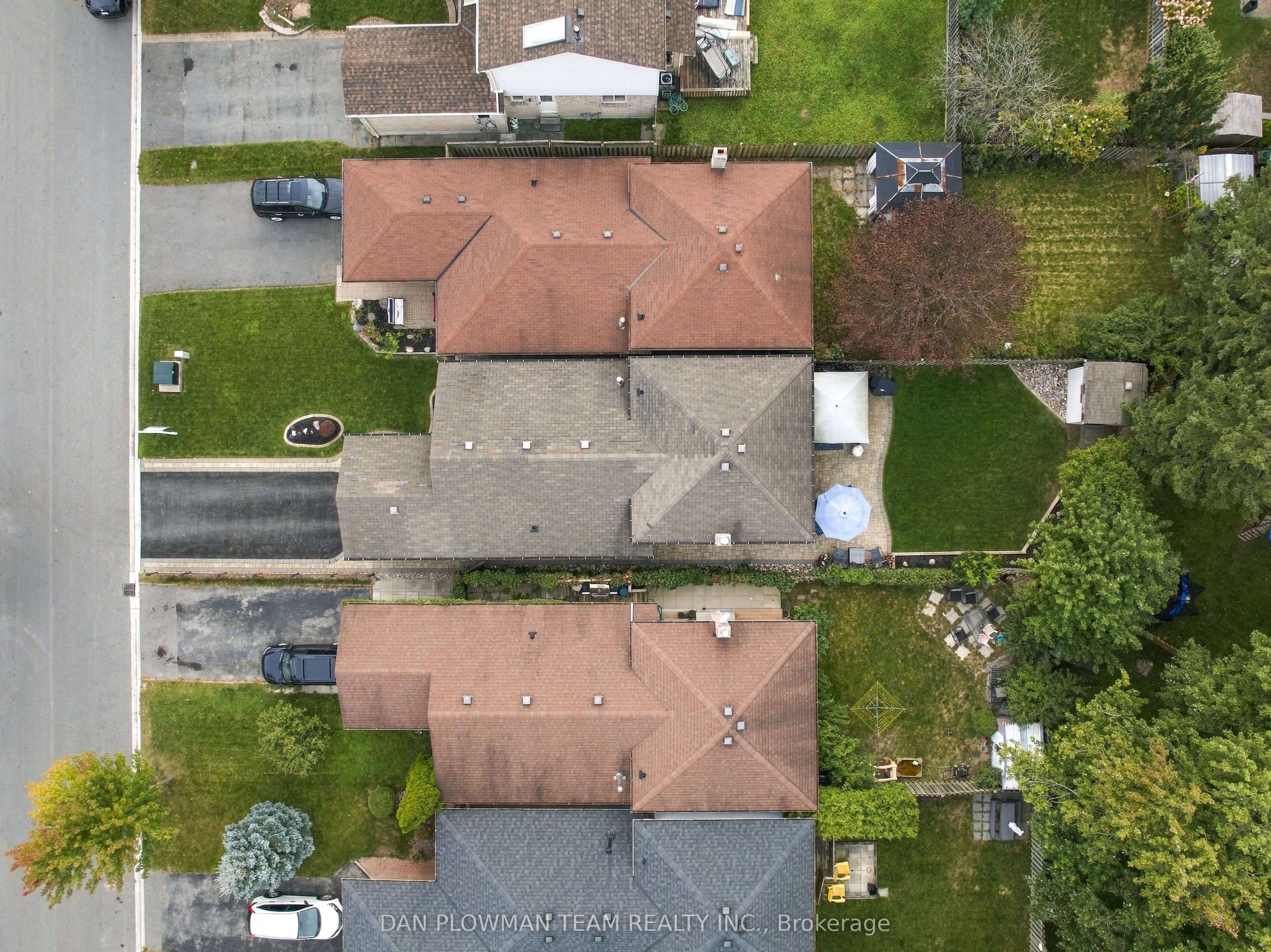 77 Hialeah Crescent