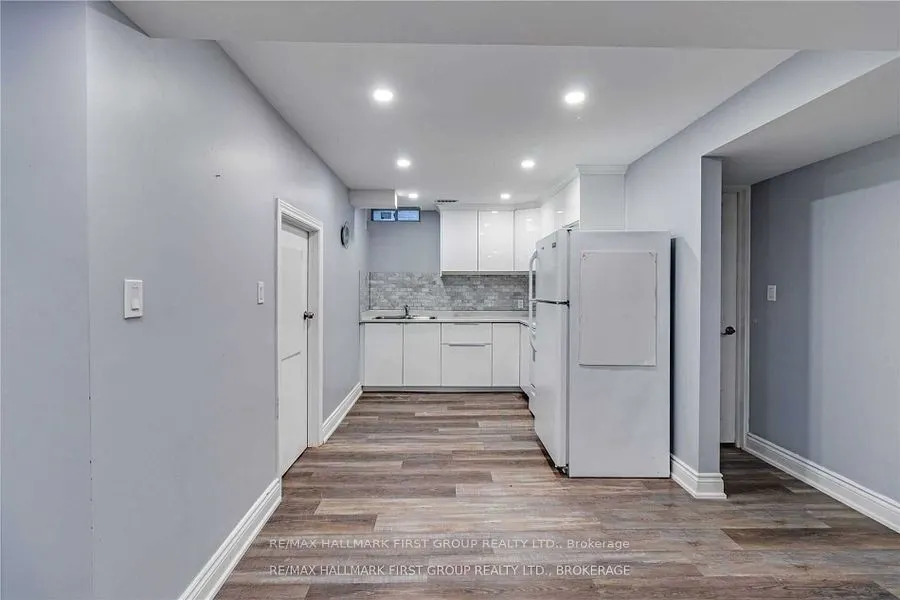 55 Buttonshaw Street #Basement