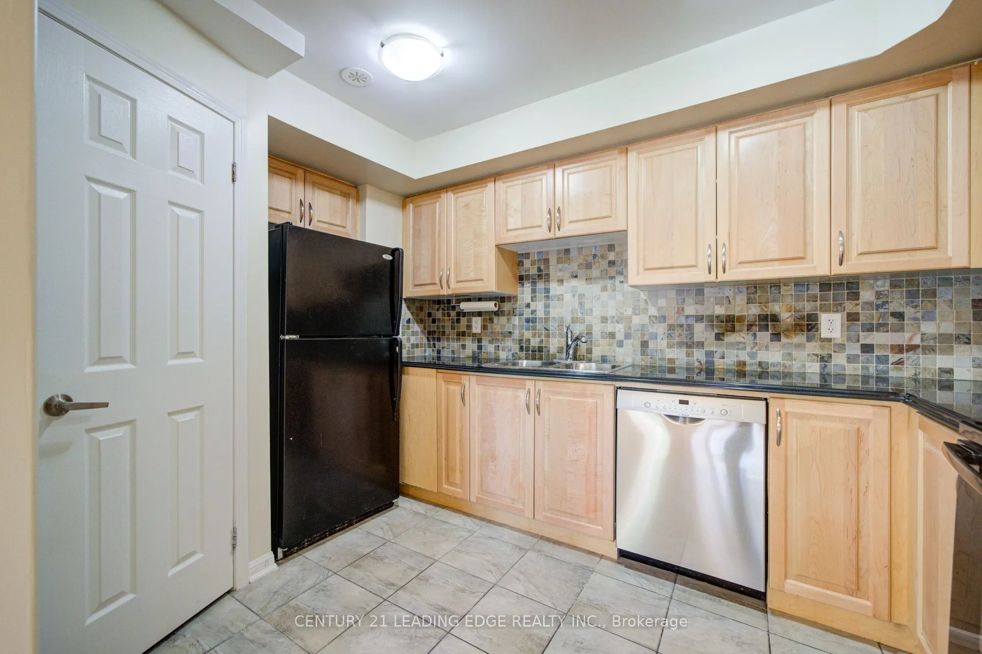 40 Mendelssohn Street #17