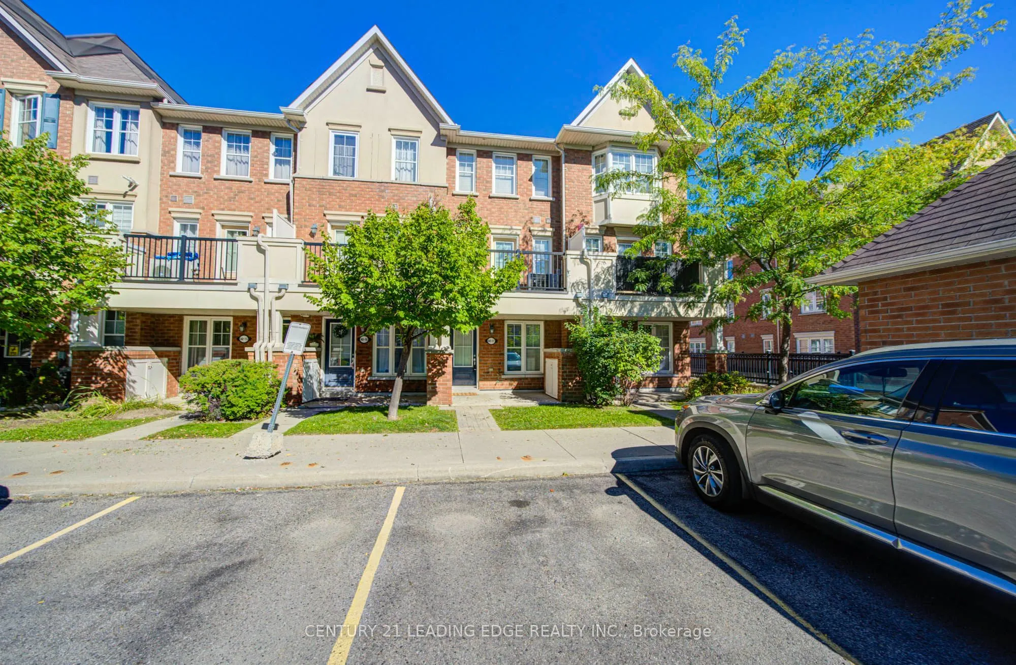 40 Mendelssohn Street #17