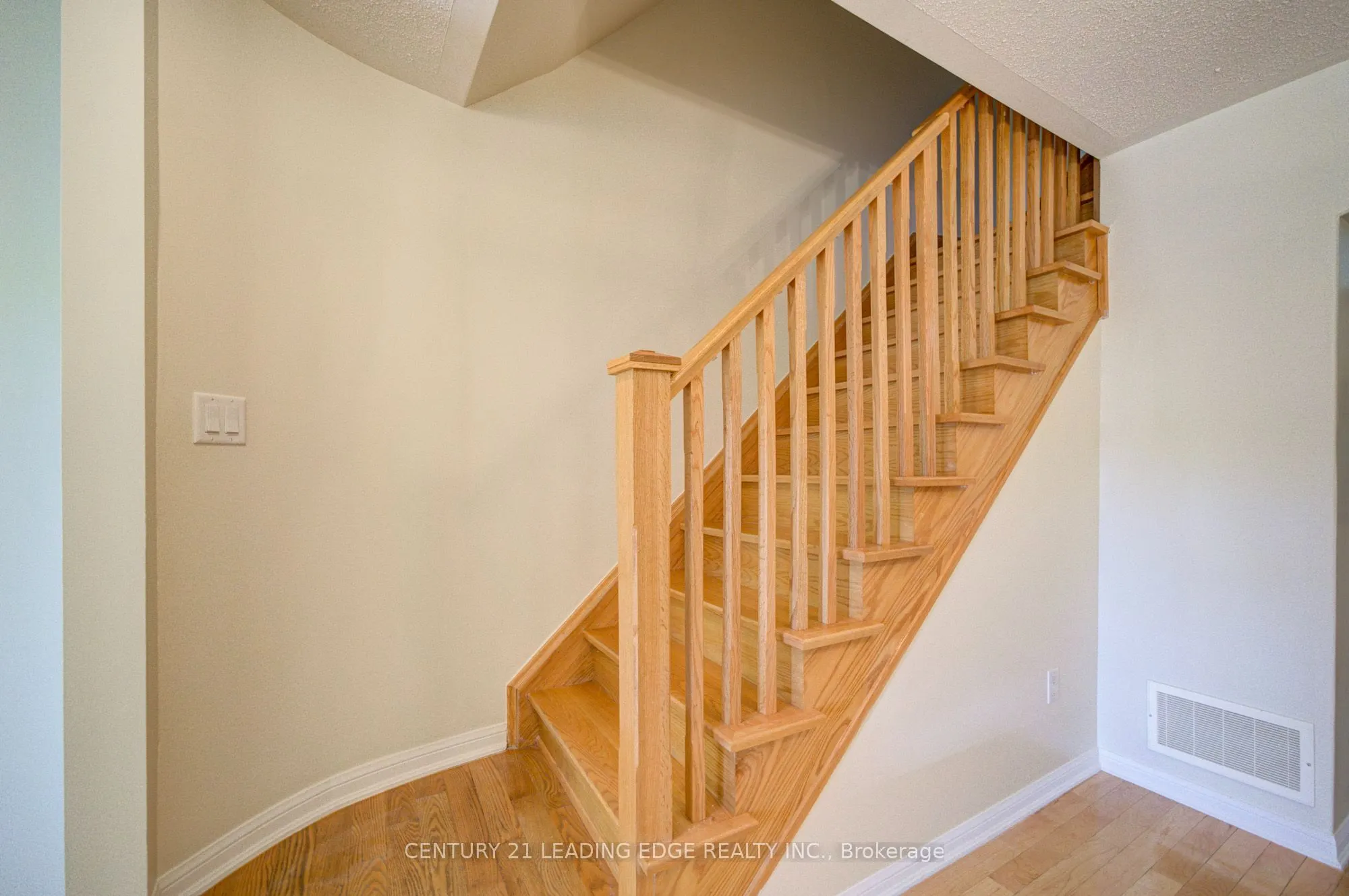 40 Mendelssohn Street #17
