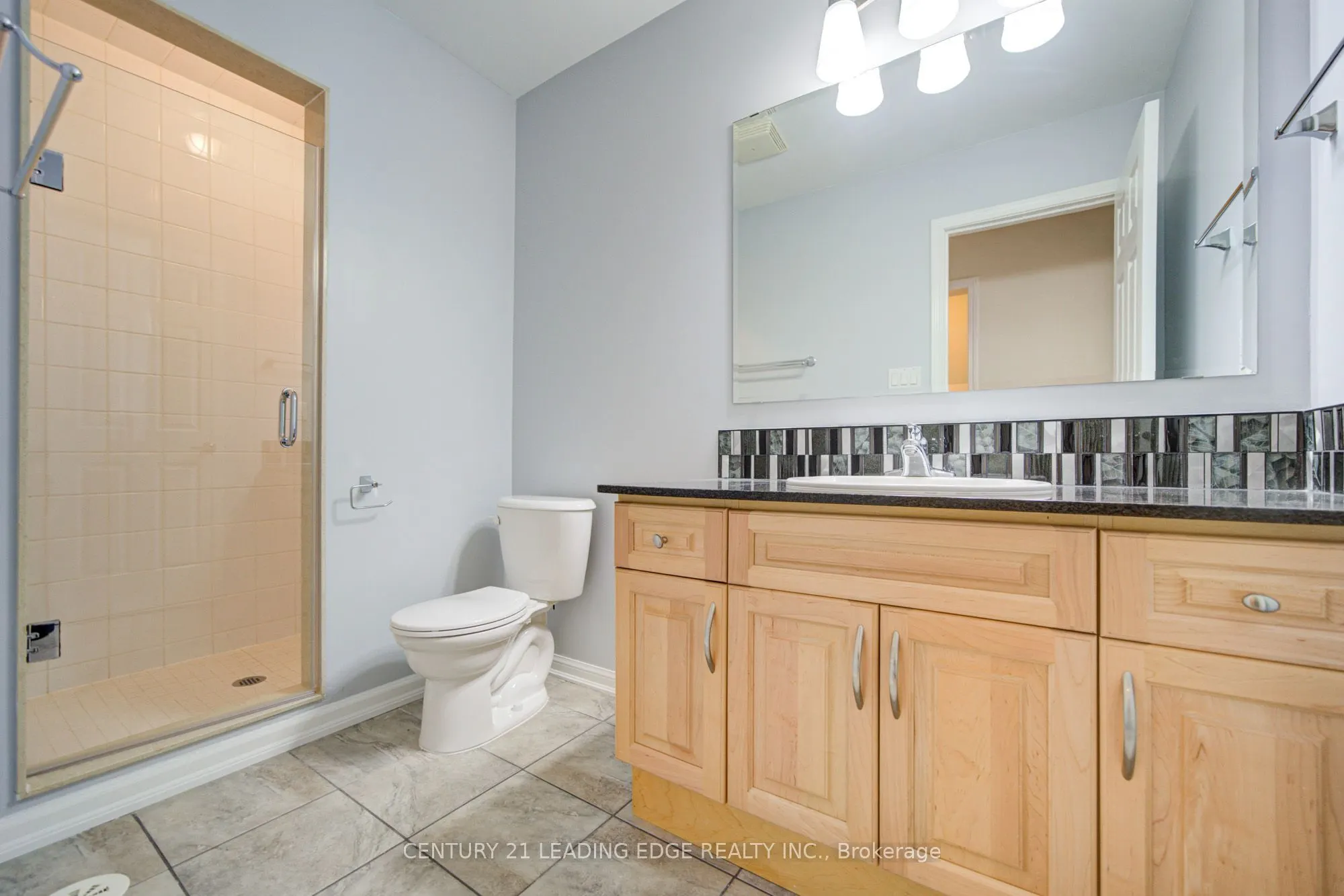 40 Mendelssohn Street #17