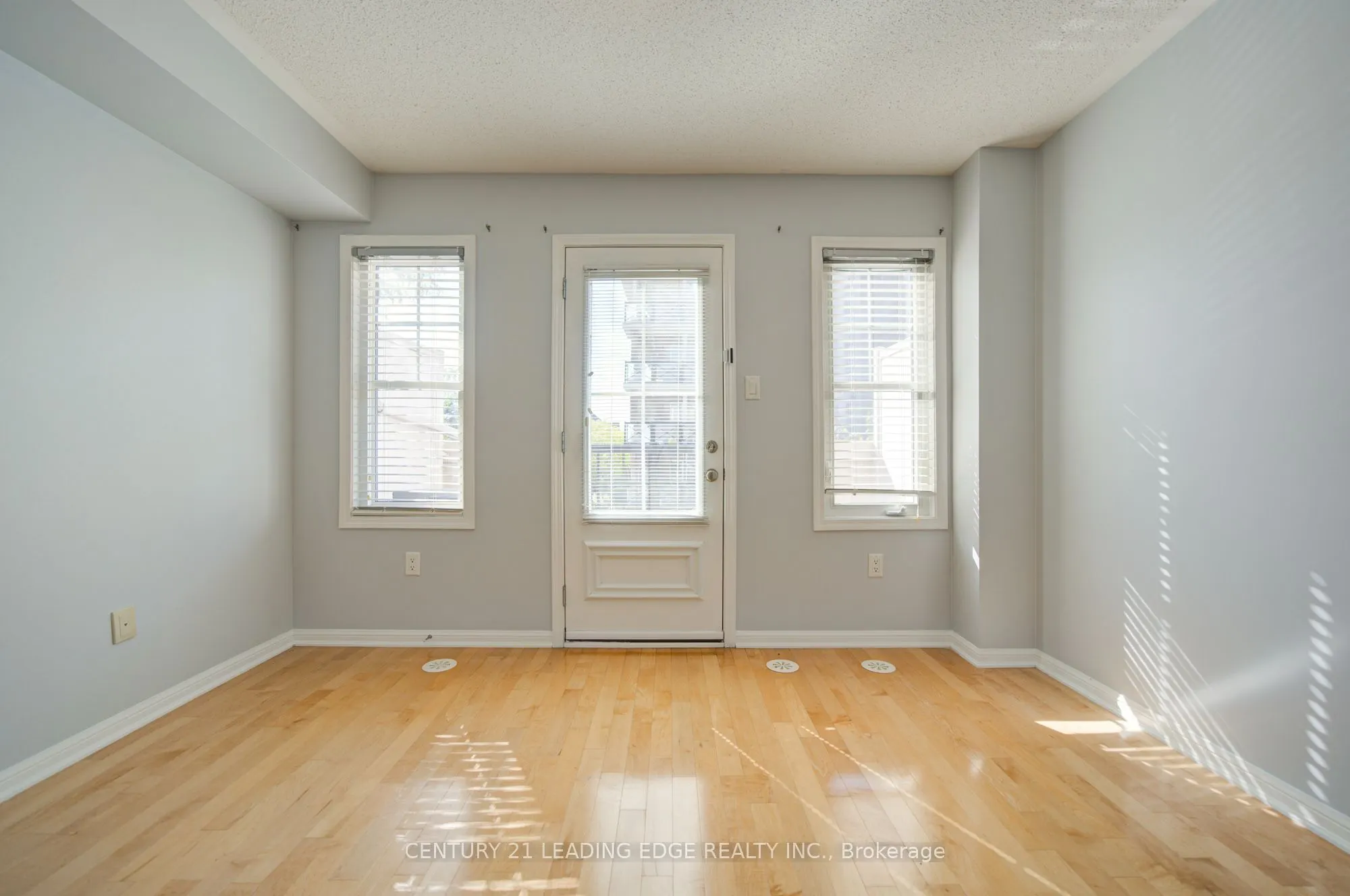 40 Mendelssohn Street #17