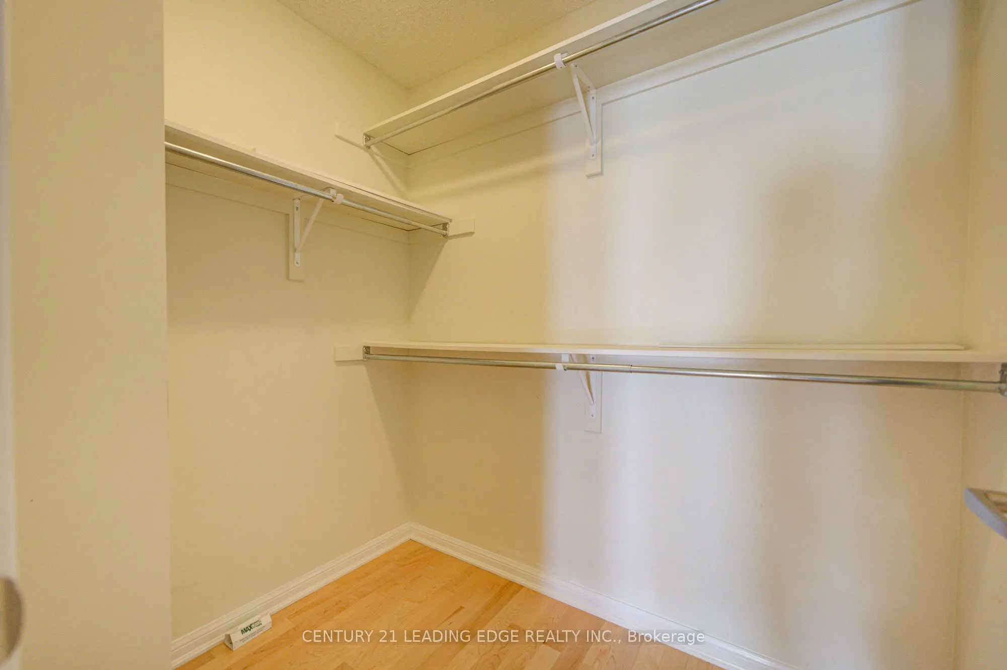 40 Mendelssohn Street #17