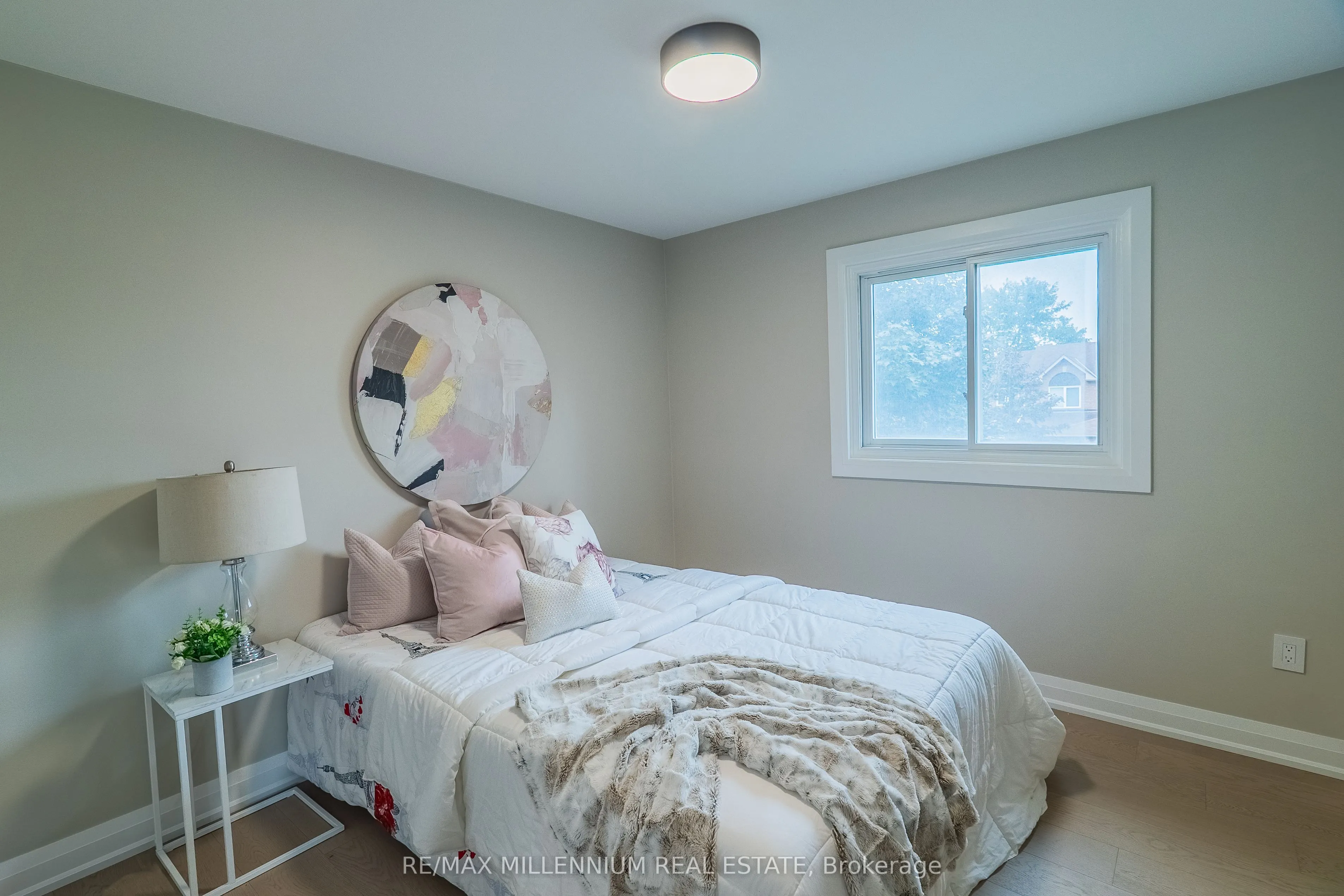 70 Fry Crescent