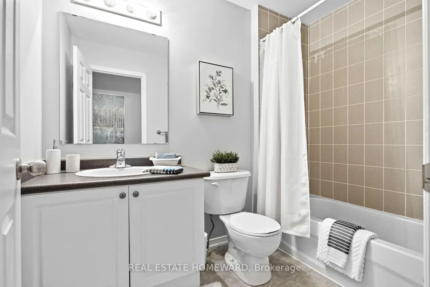 571 Longworth Avenue E #10