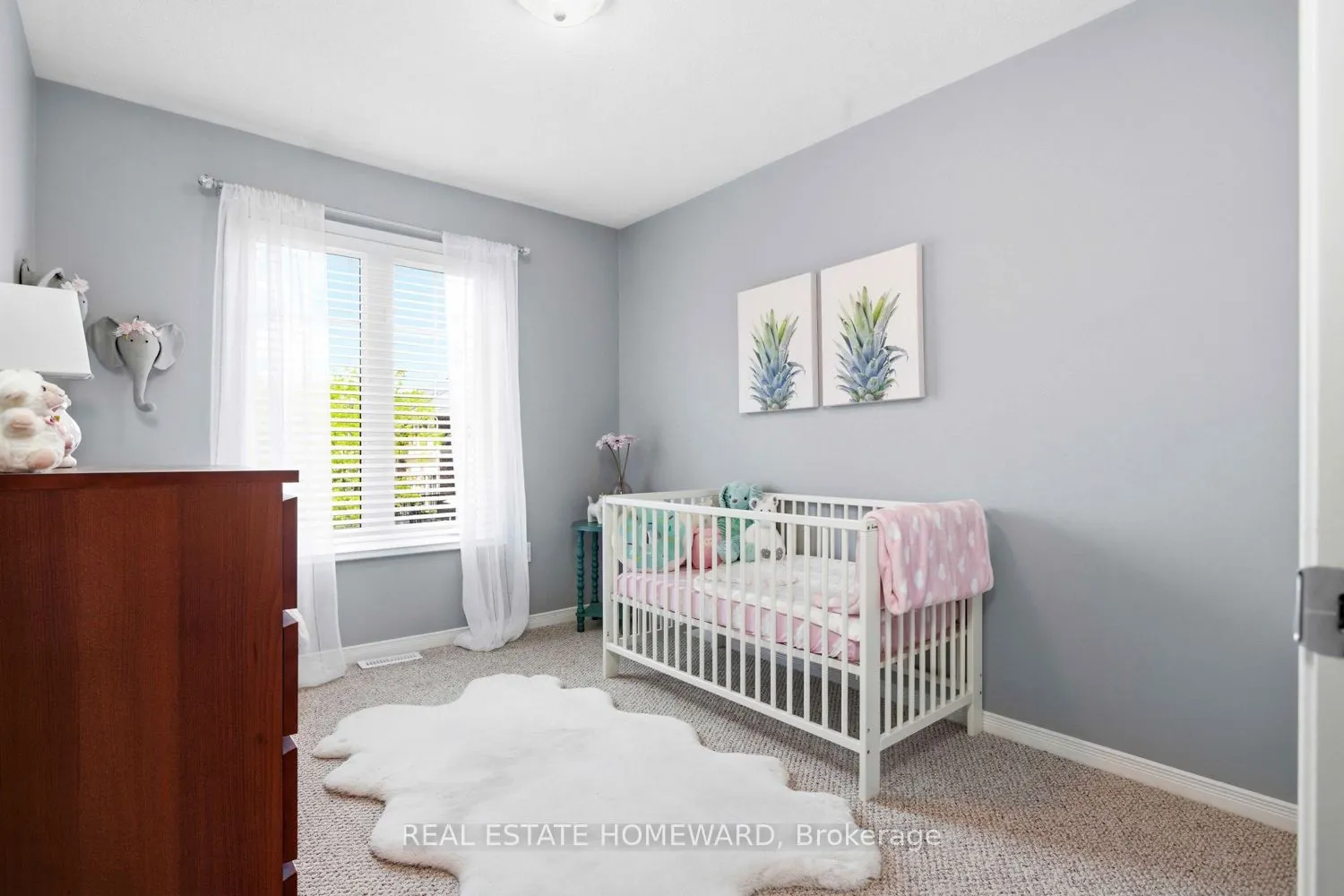 571 Longworth Avenue E #10