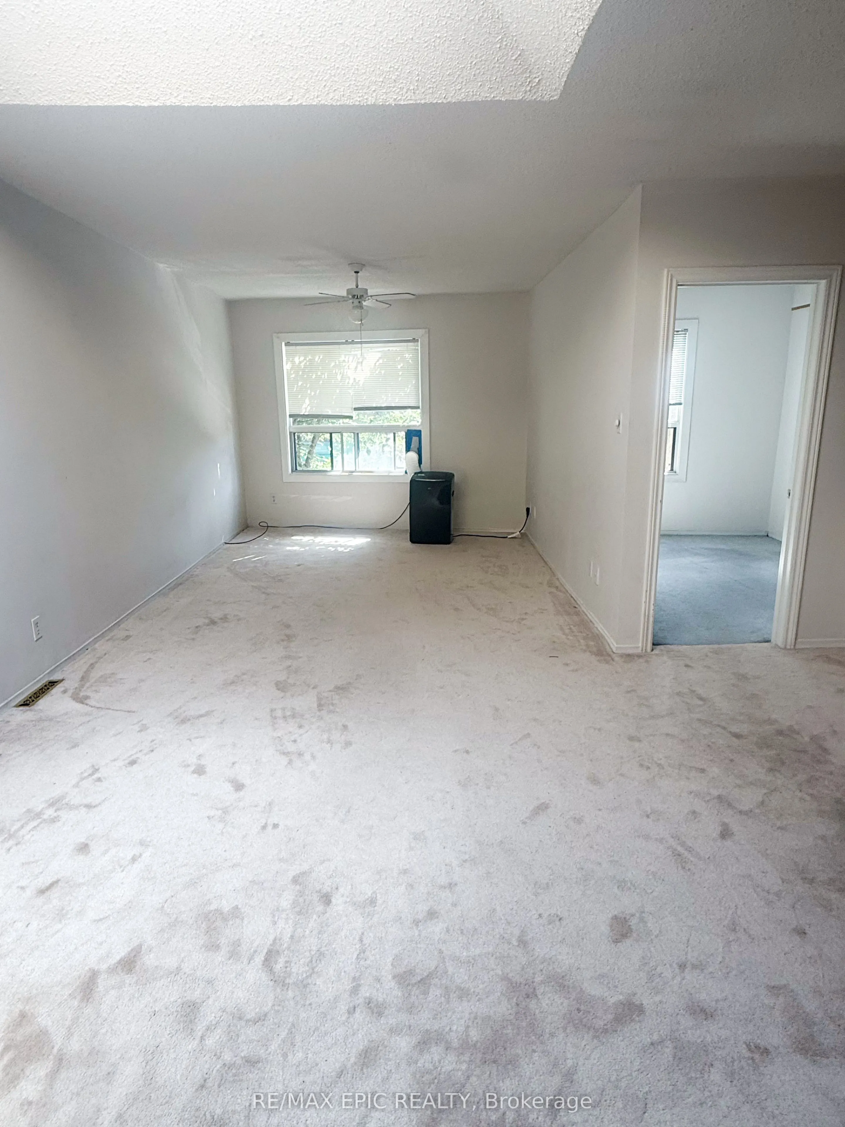 1044 Kingston Road #Upper/2nd Floor