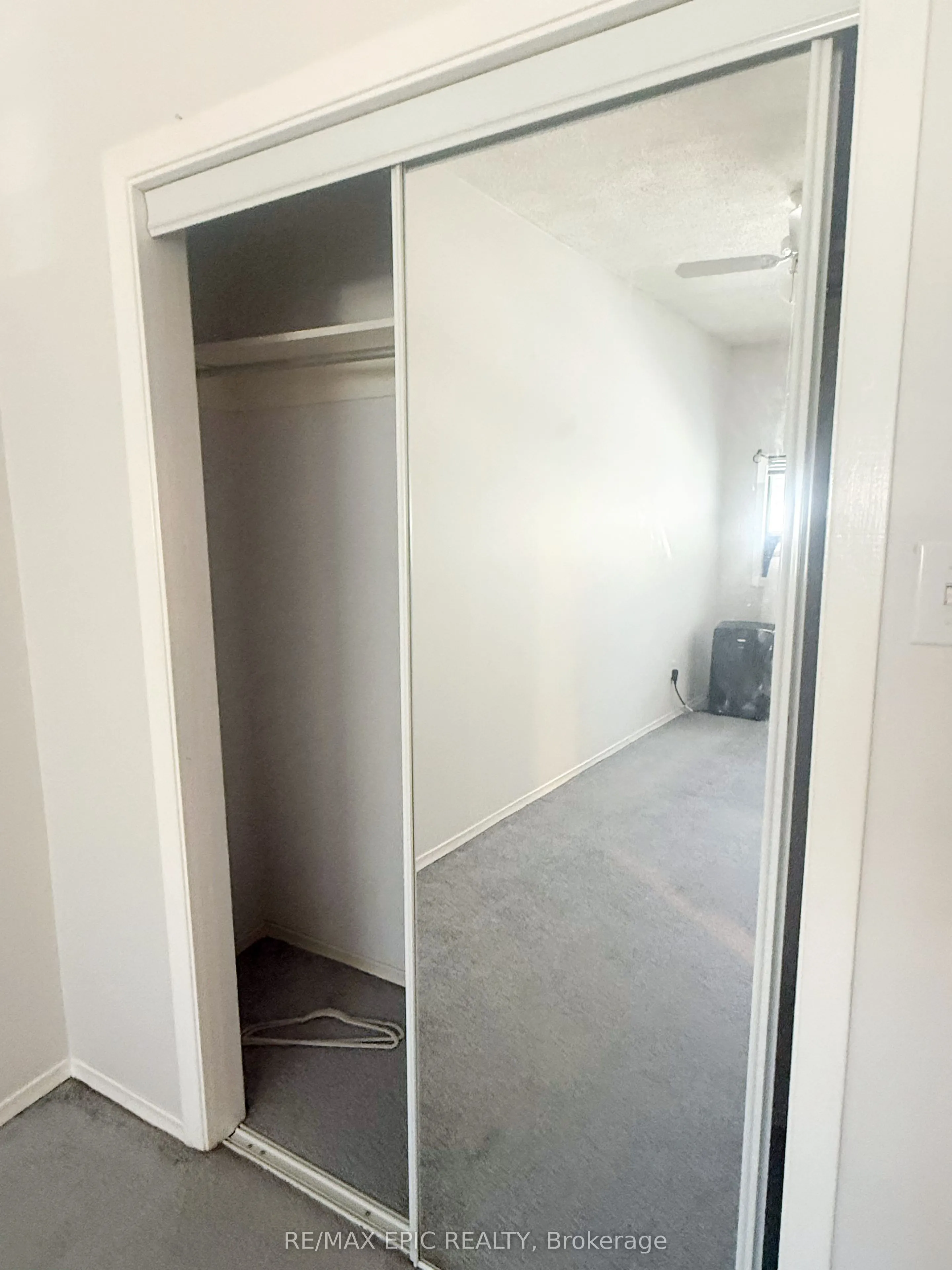 1044 Kingston Road #Upper/2nd Floor
