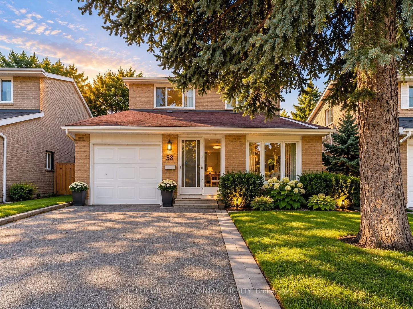 58 Ambercroft Boulevard