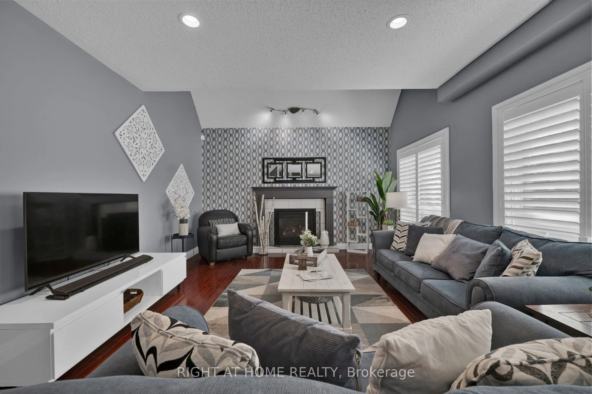75 Auburn Lane